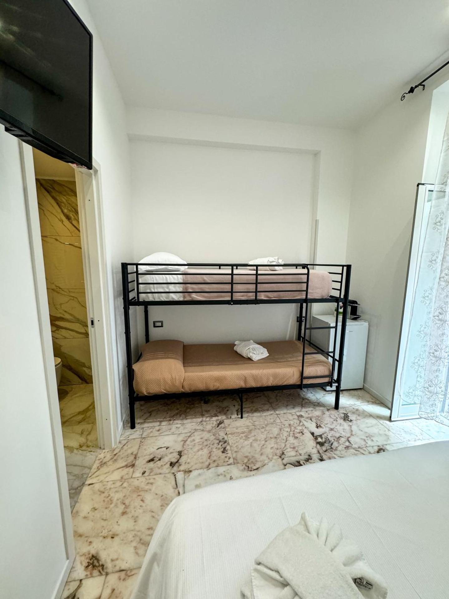 Classic Quadruple Room