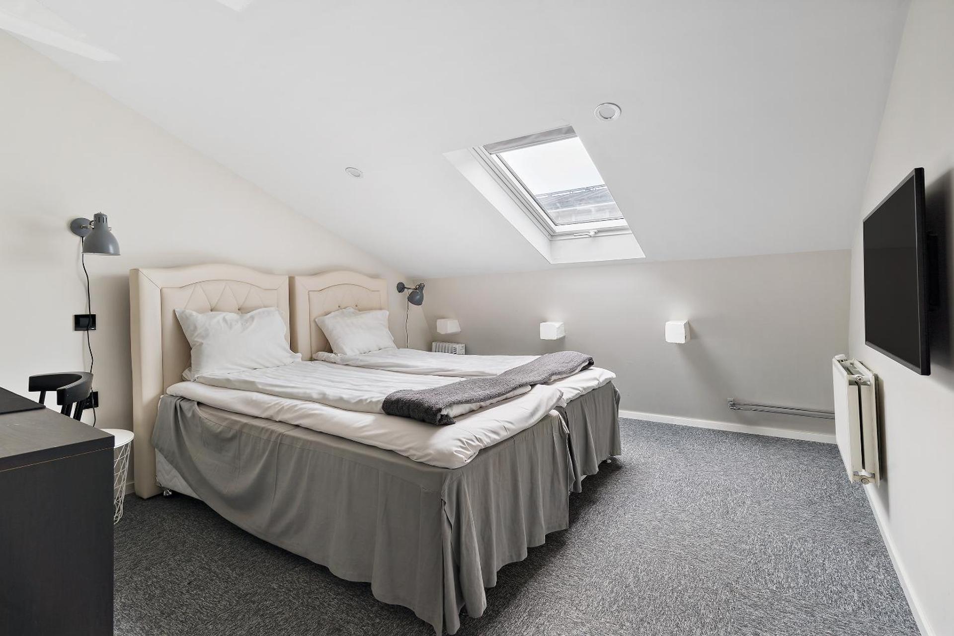 Economy Twin Room - Non-Smoking