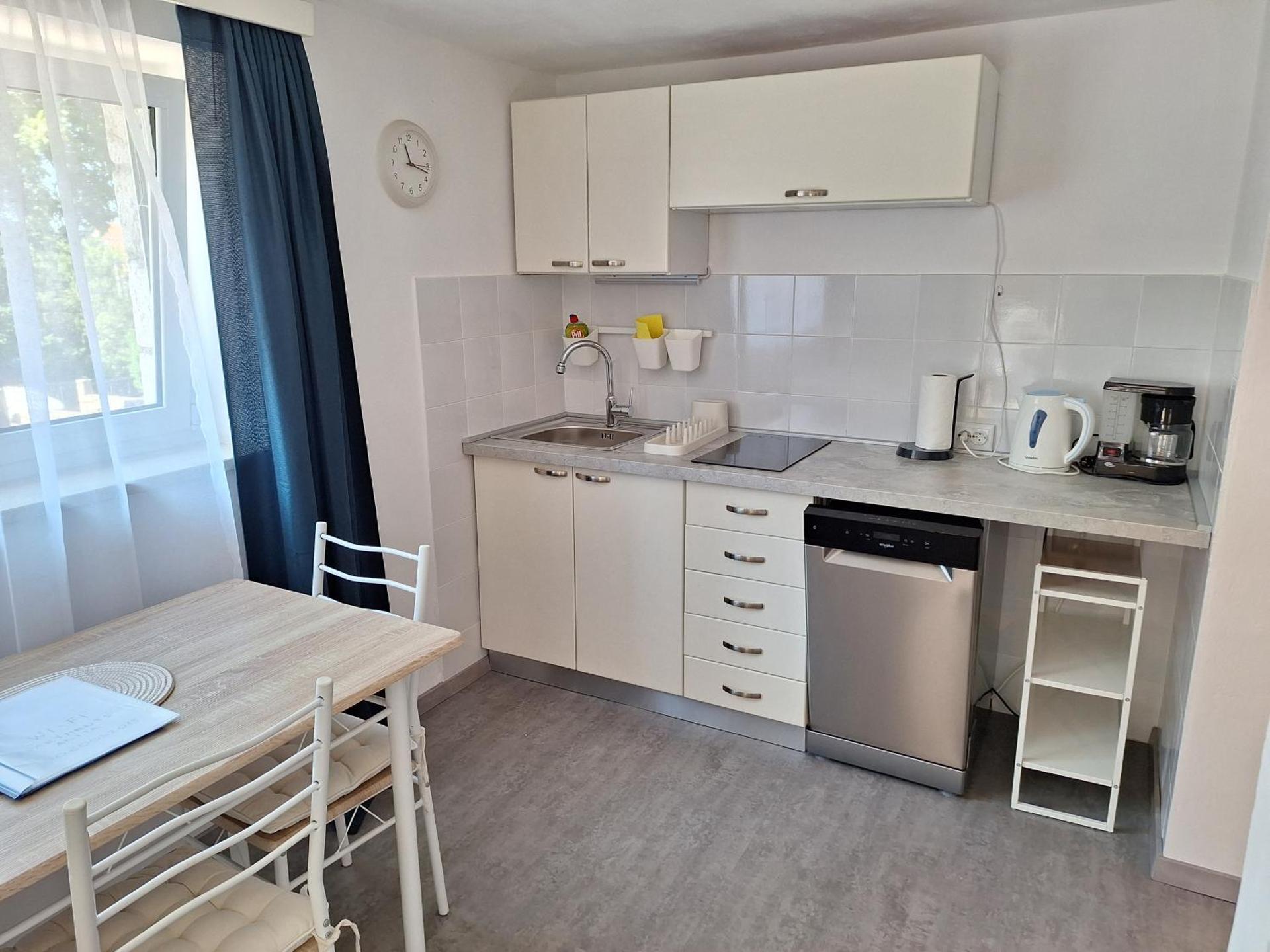 Apartment with terace