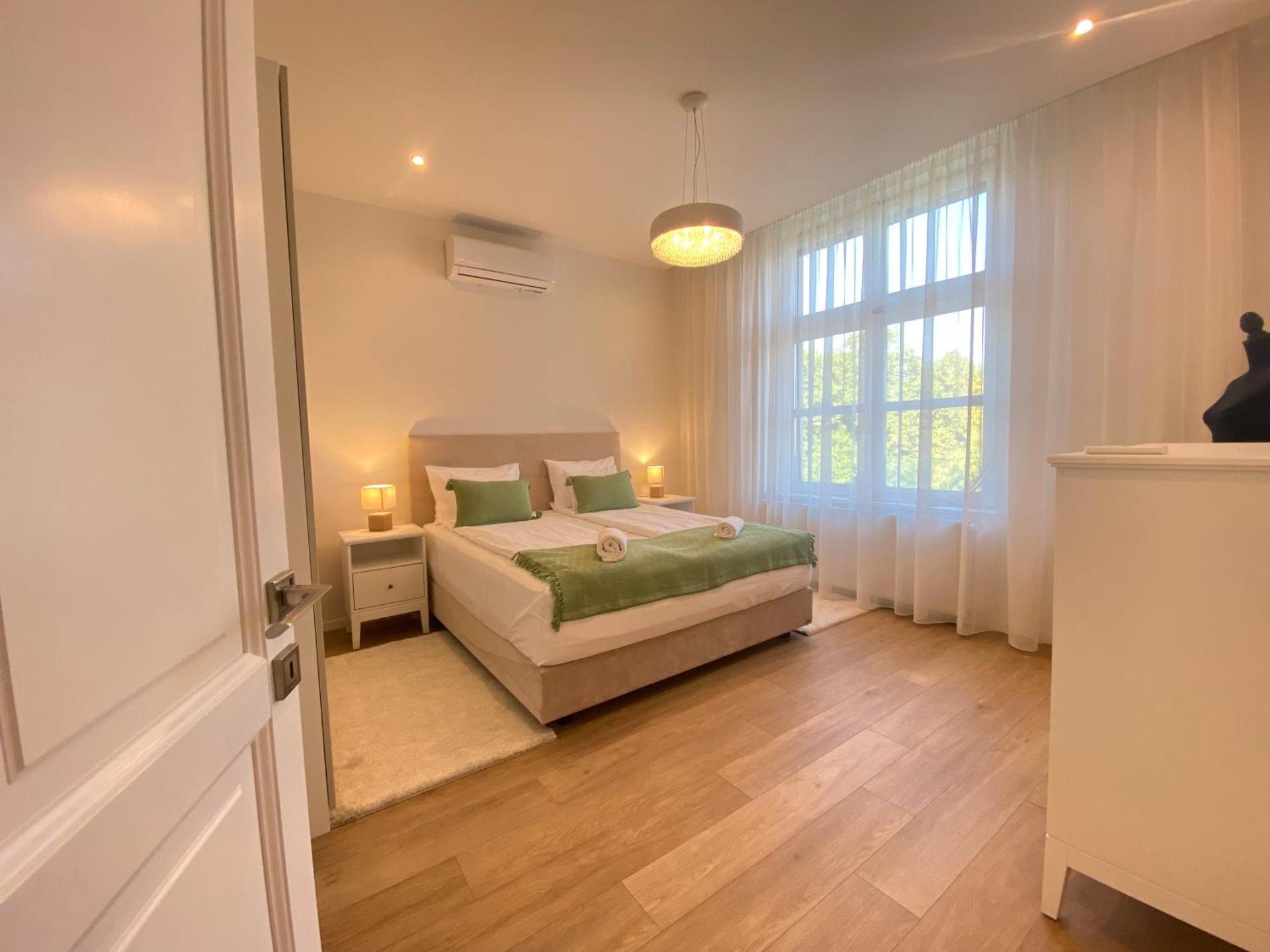 Ultralux magnolia city center Bestern