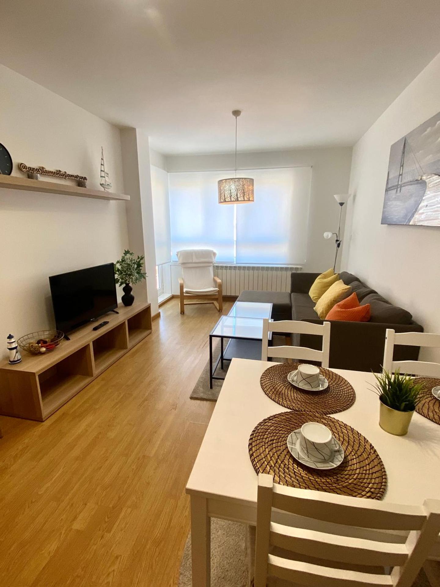 Apartamentos LAMAROSA -PLAYA URBANA