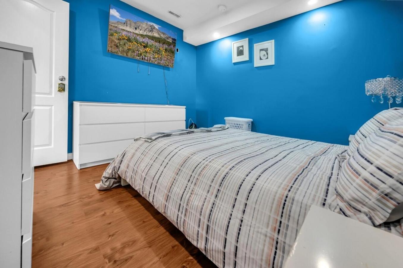 52-3 Bed Suite On Lake Central Ac By Airport