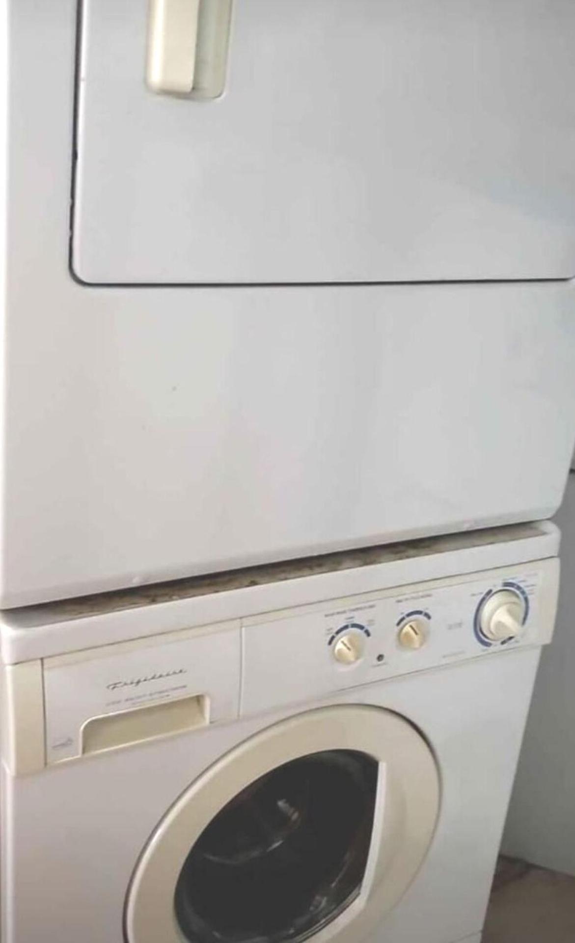 52-3 Bed Suite On Lake Central Ac By Airport