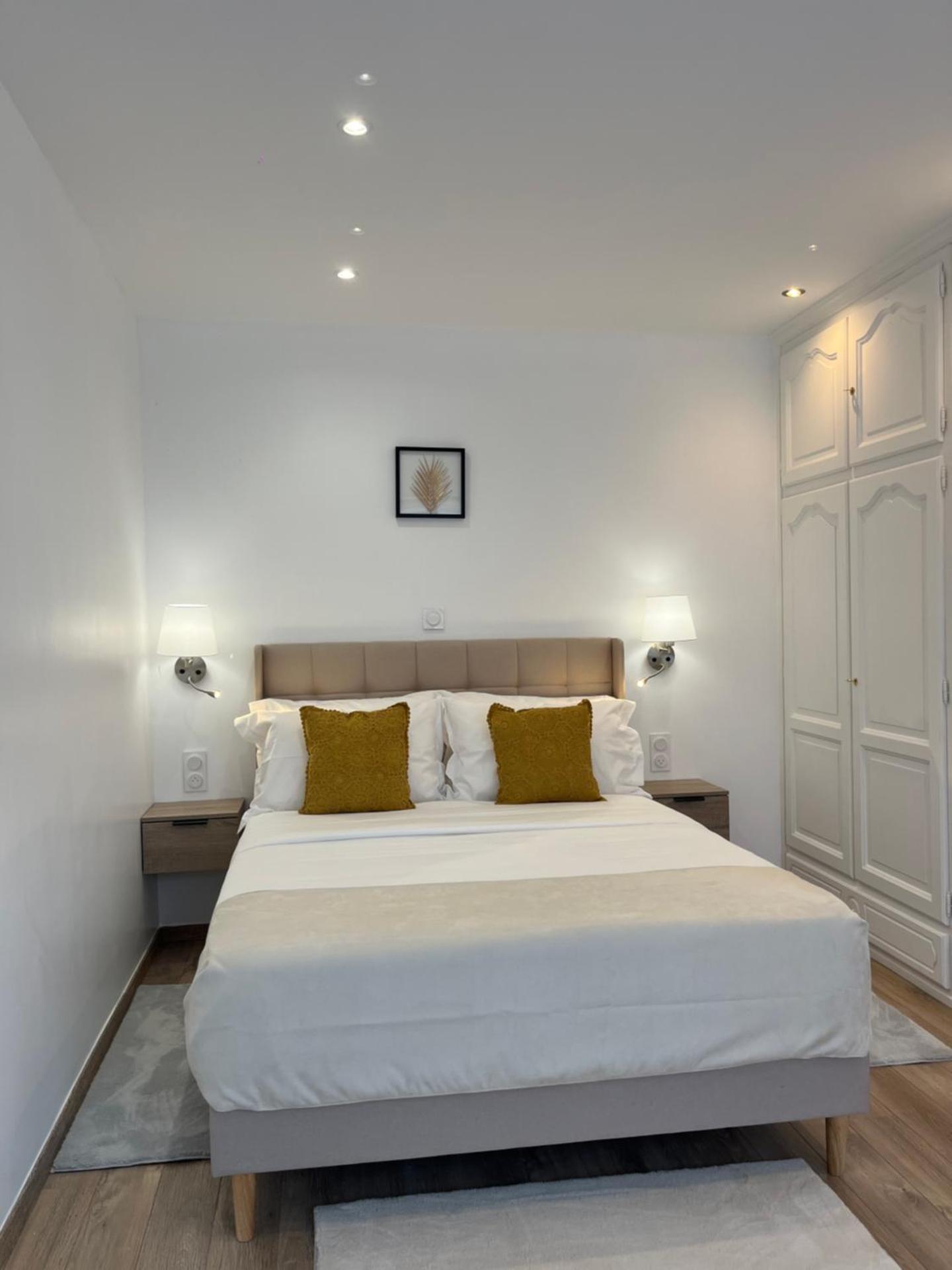 Apartment - Split Level