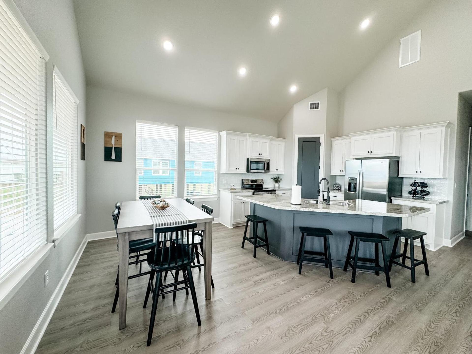 Sea Thrift - Ocean View - Pet & Family Friendly