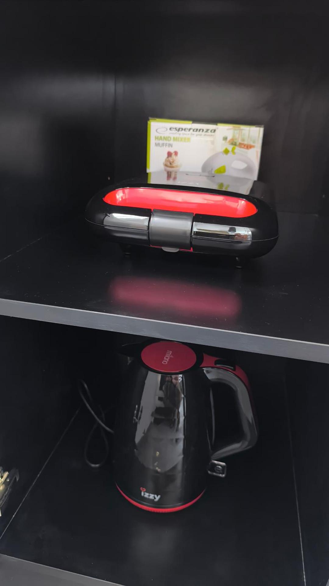 Coffee/tea facilities