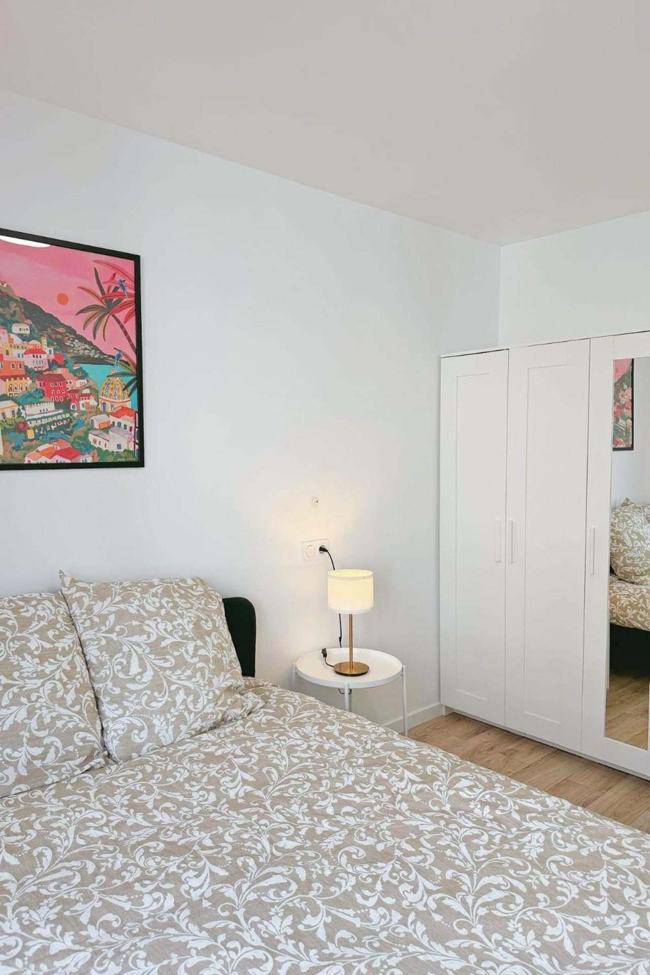 Cozy Paris Gateway Apartments Groups with free parking