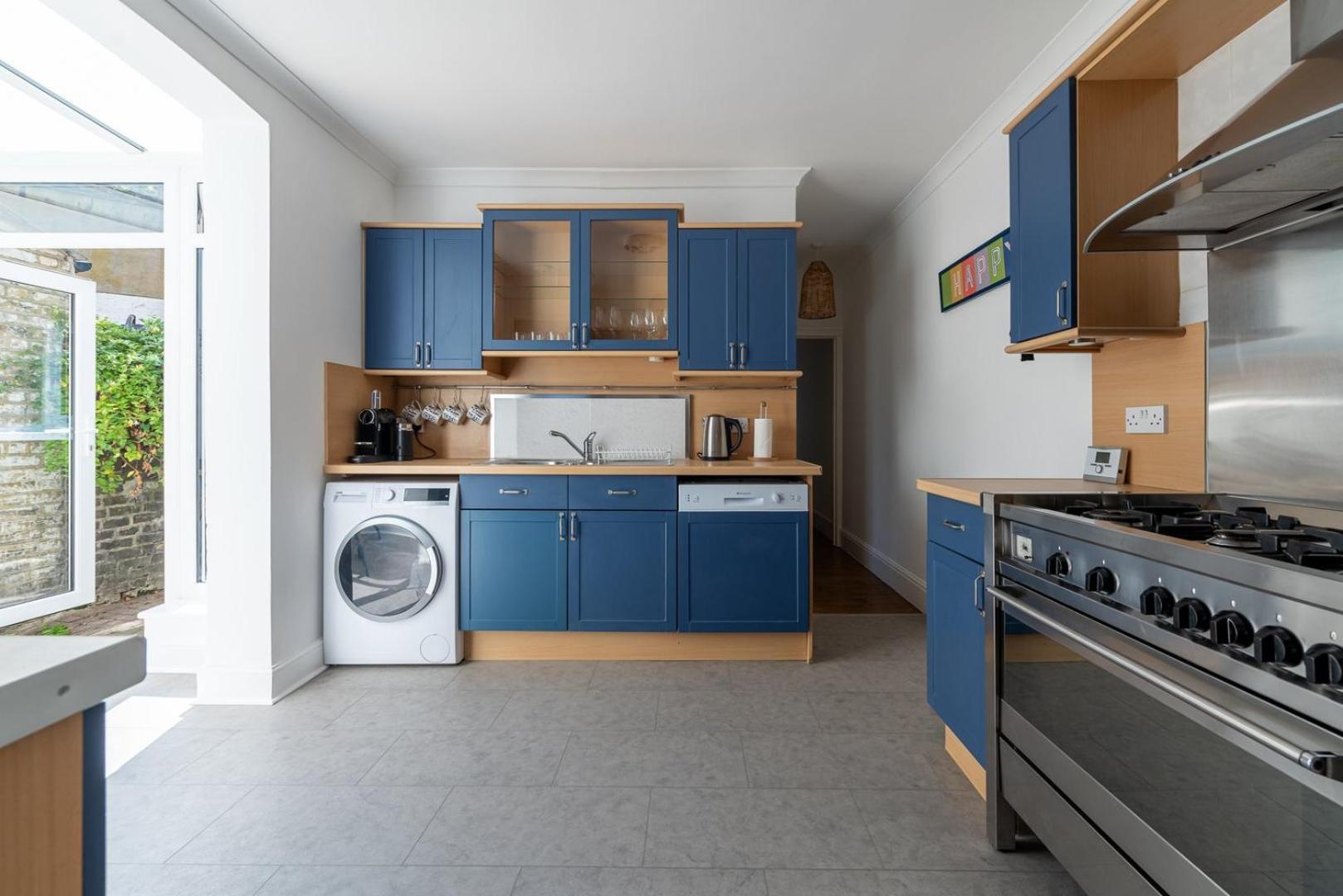 GuestReady - Broughton retreat with garden