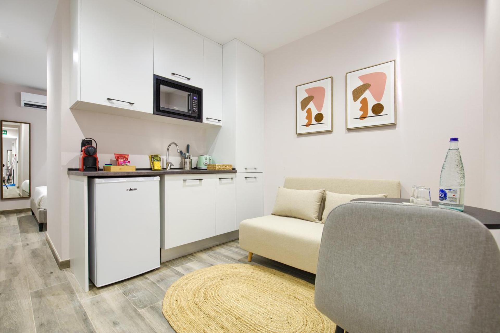 Kitchen or kitchenette