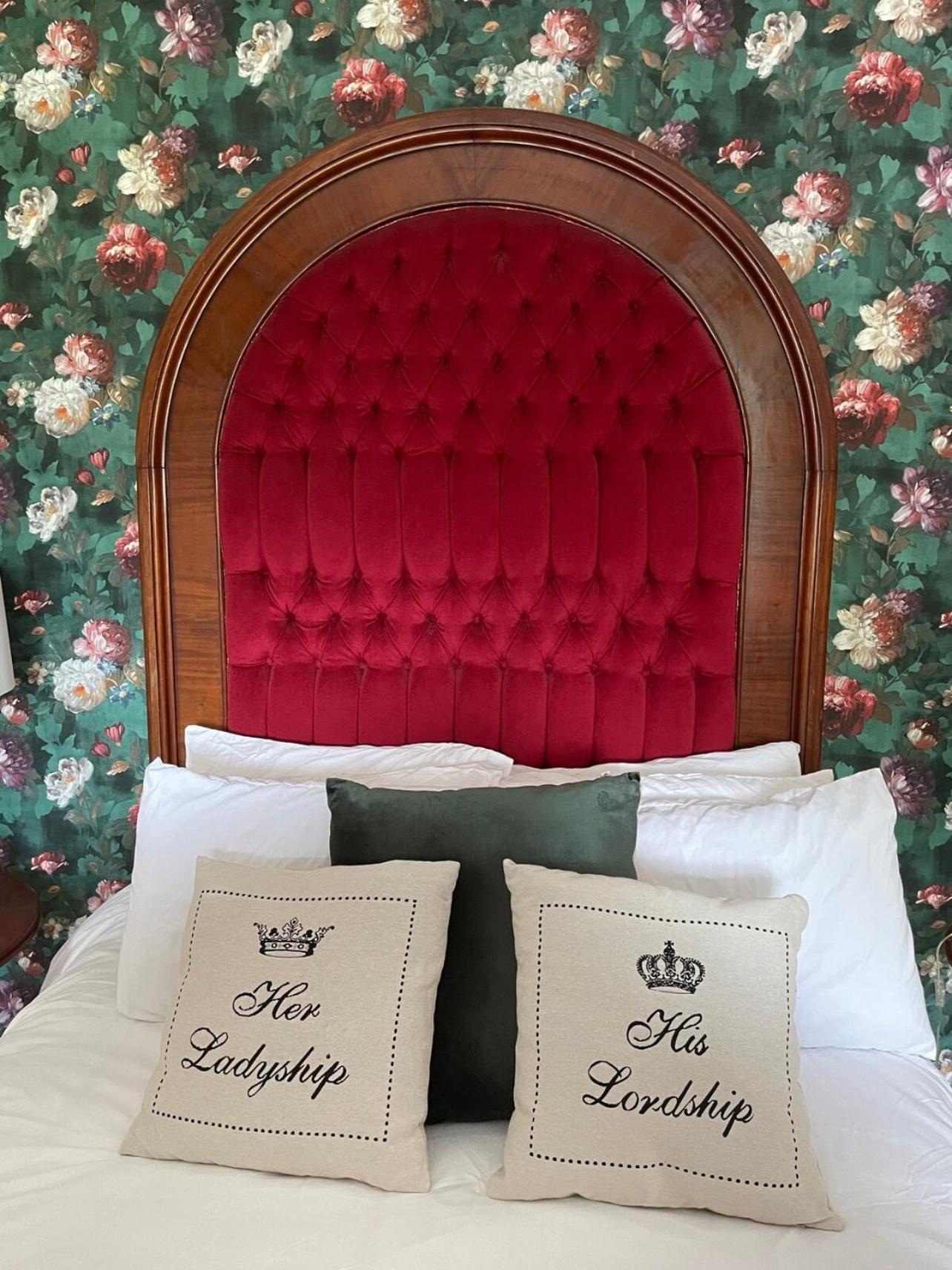 Mount Eagle - Sleeps 24