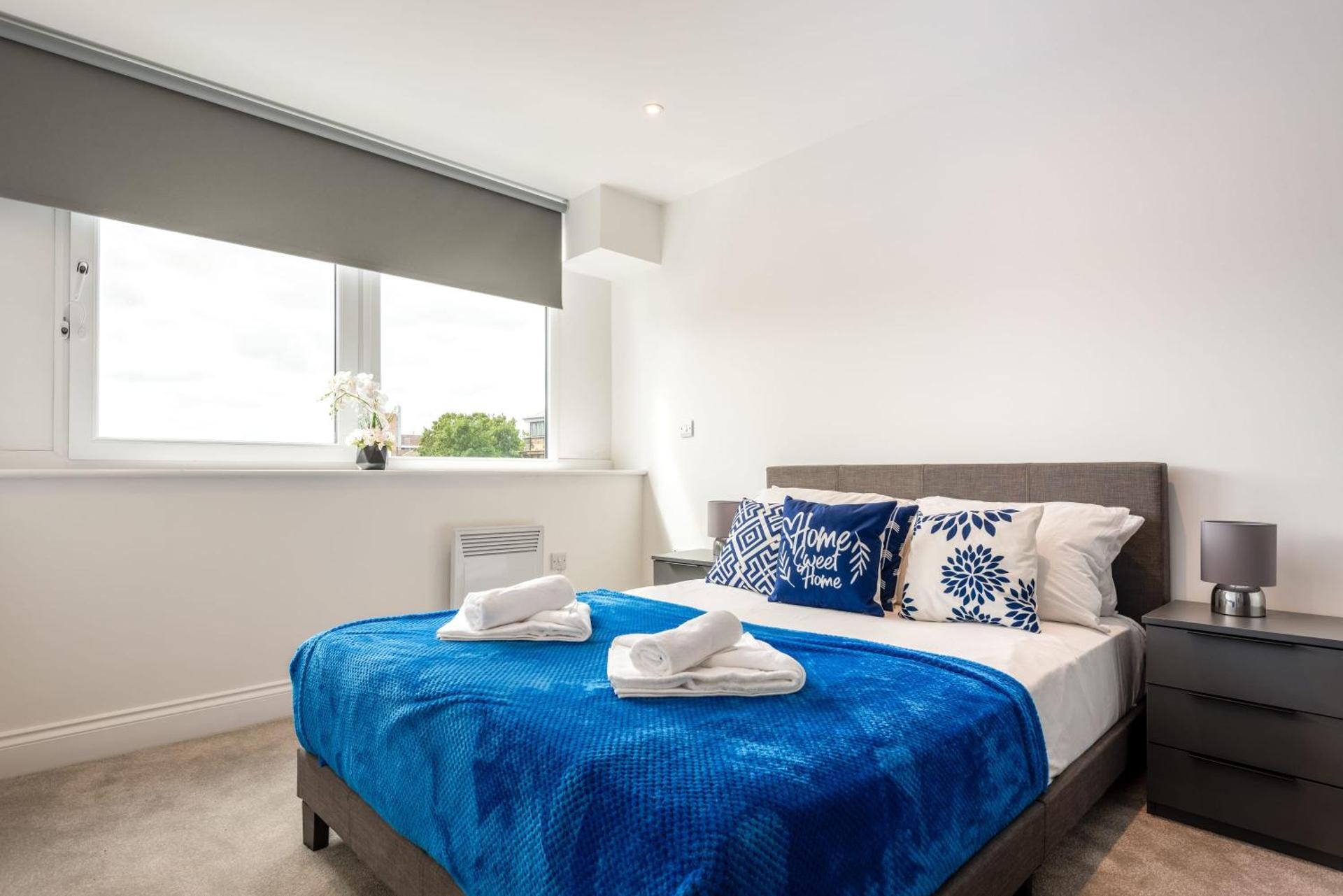 Modern 1 Bedroom Apartment in Central Wakefield