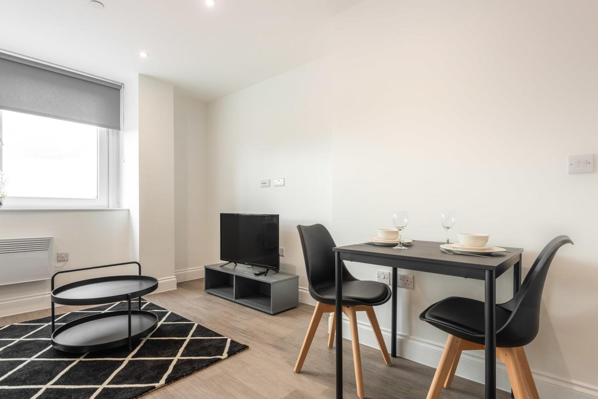 Modern 1 Bedroom Apartment in Central Wakefield