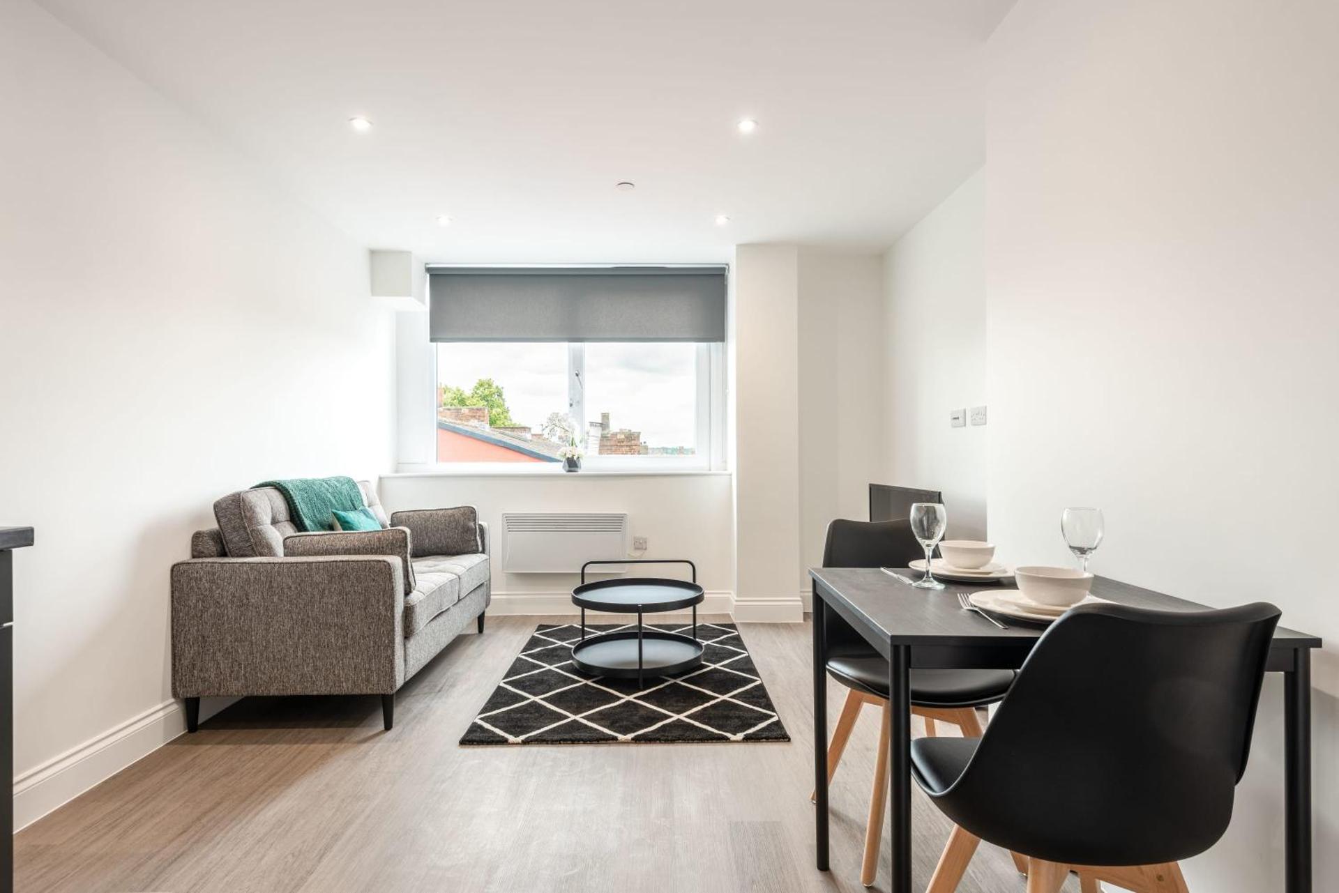 Modern 1 Bedroom Apartment in Central Wakefield