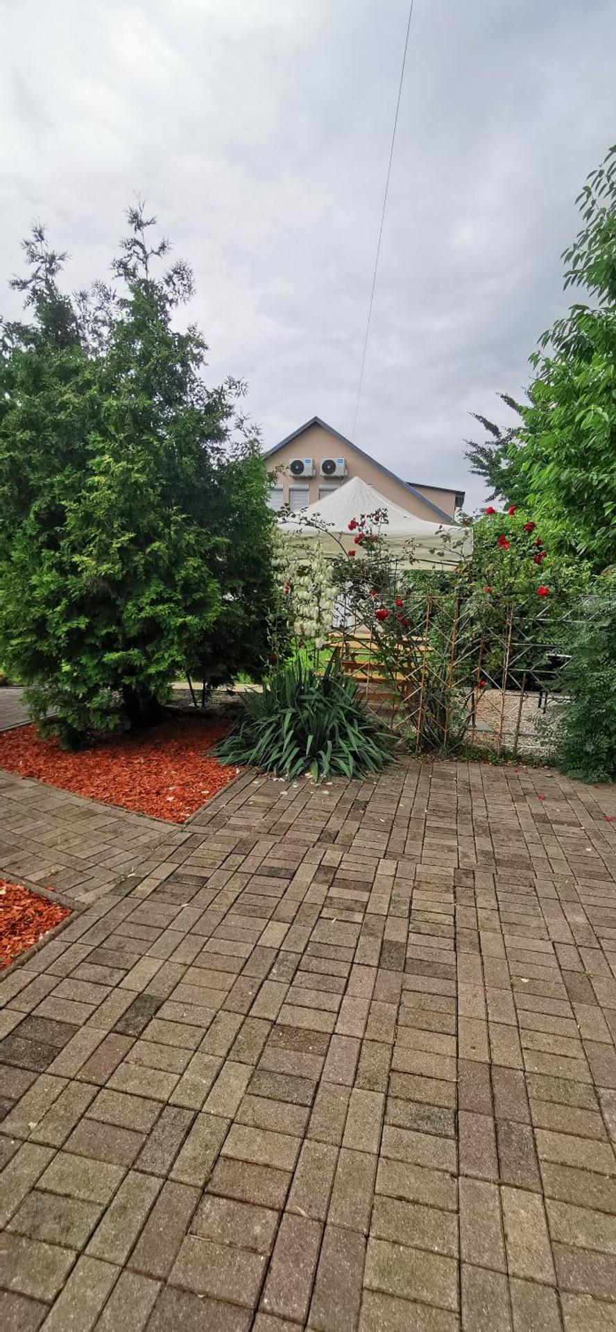 Rigófészek Apartmanház