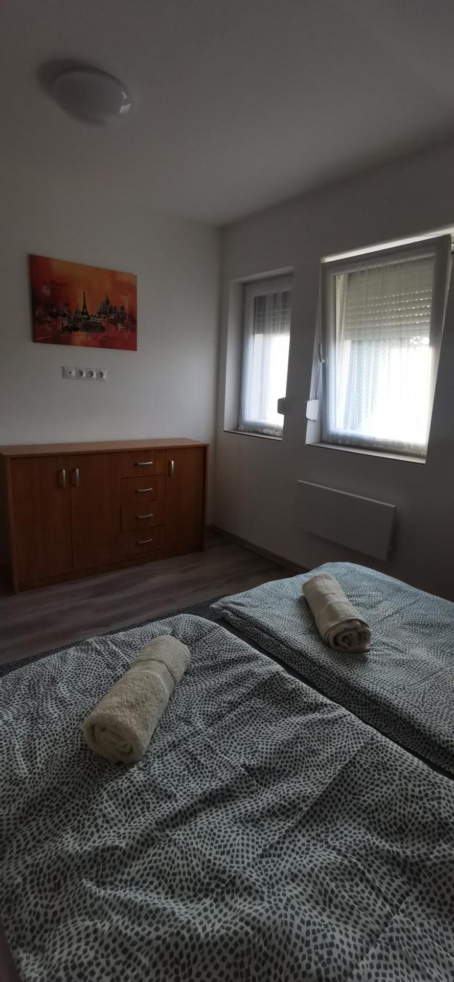 Rigófészek Apartmanház
