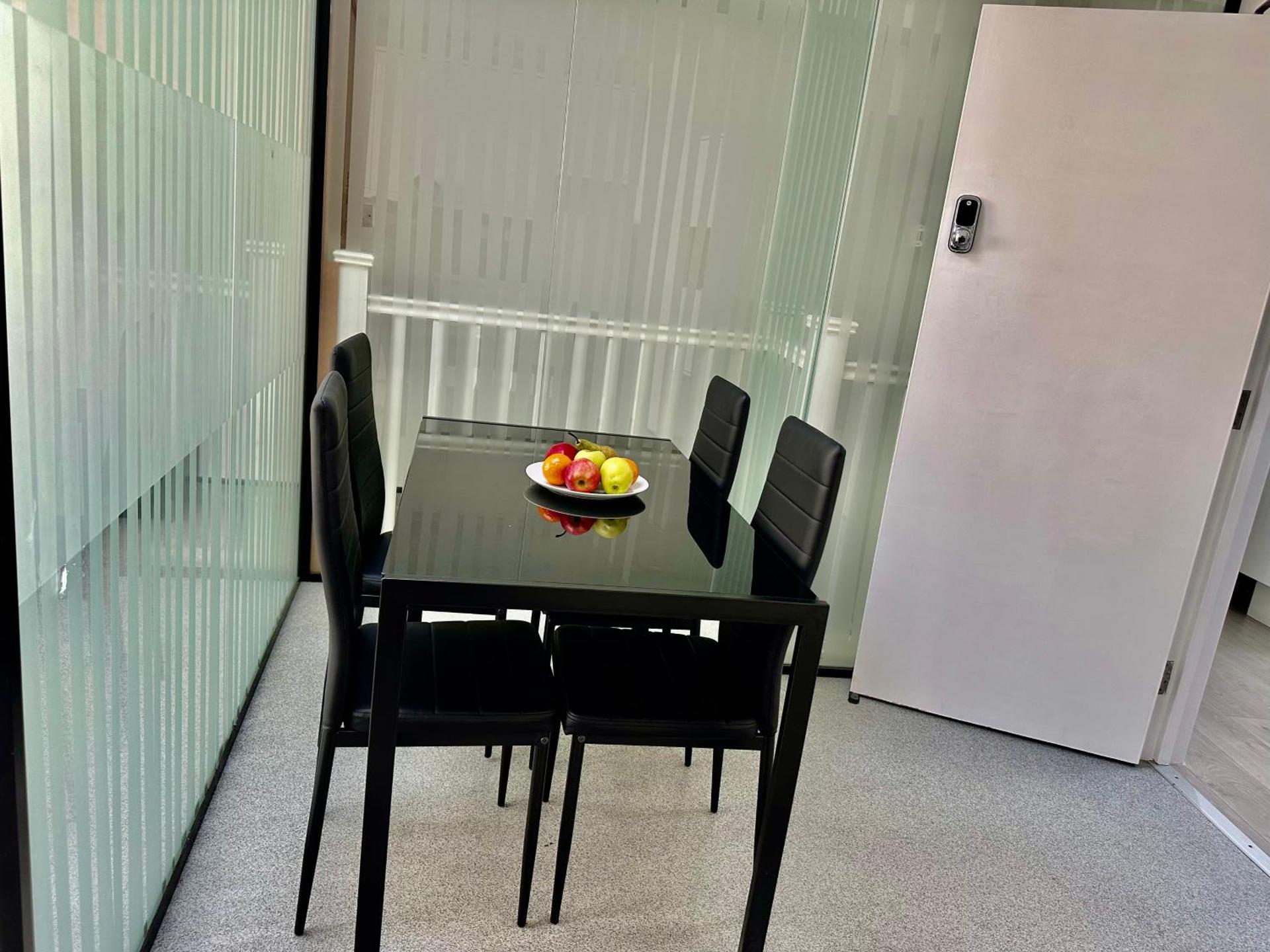 Westferry Two-Bedroom Deluxe Apartment