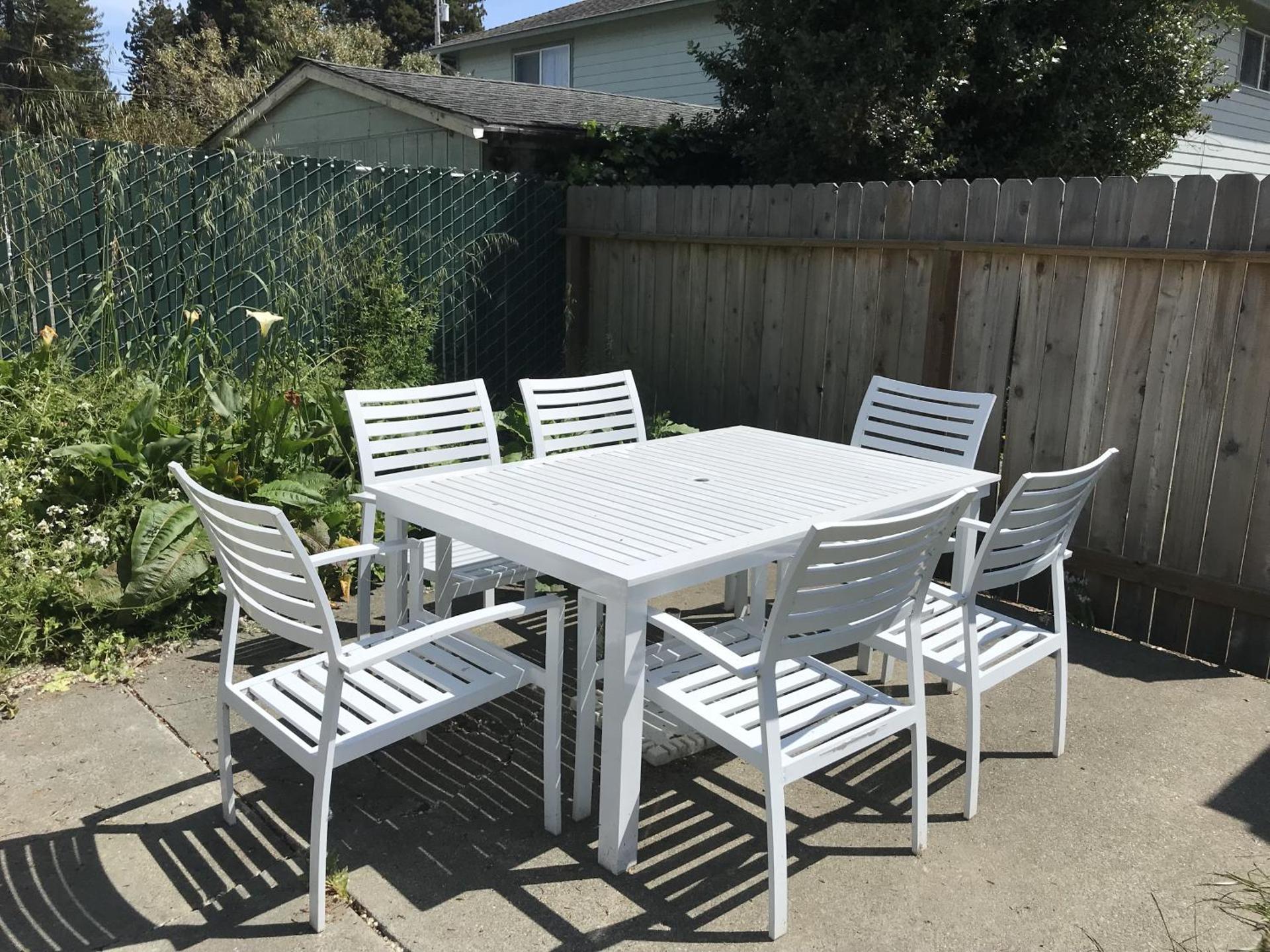 Cedar Street Cottage