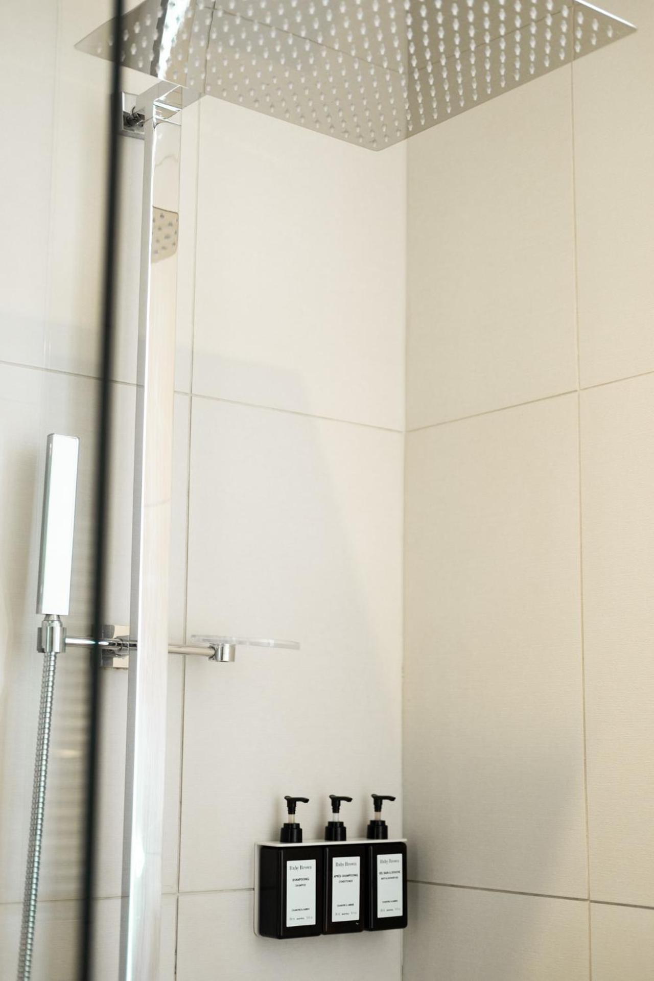 Classic Queen Room with Two Queen Beds