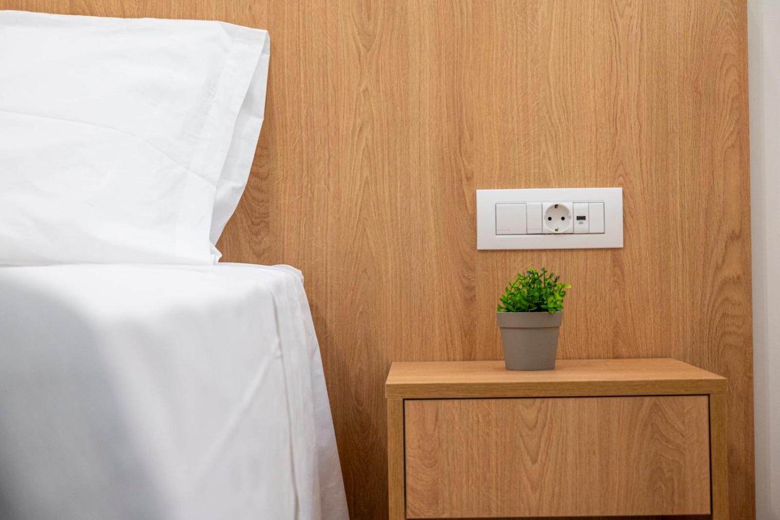 Sunny Rock Apartments