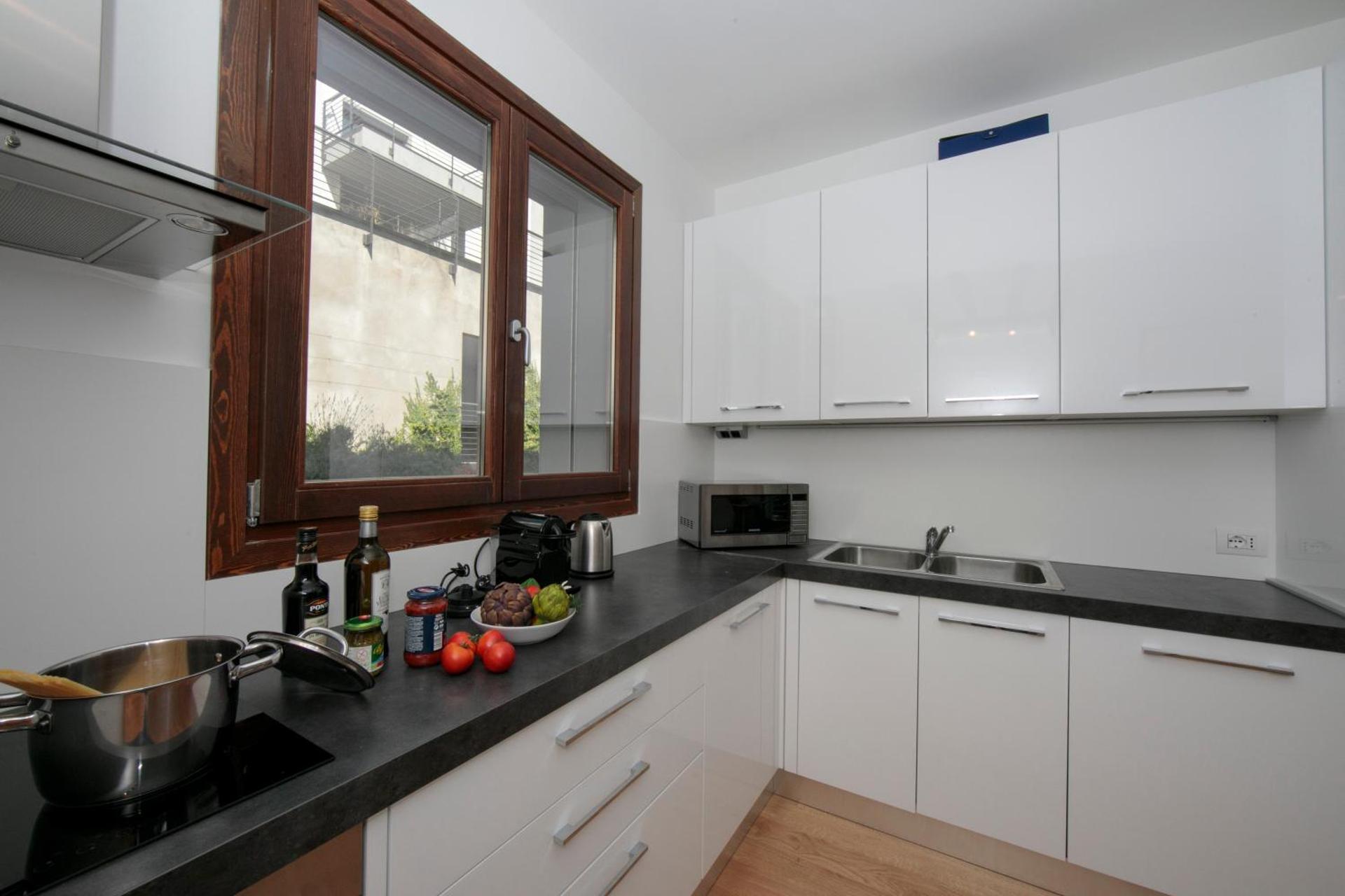 Kitchen or kitchenette