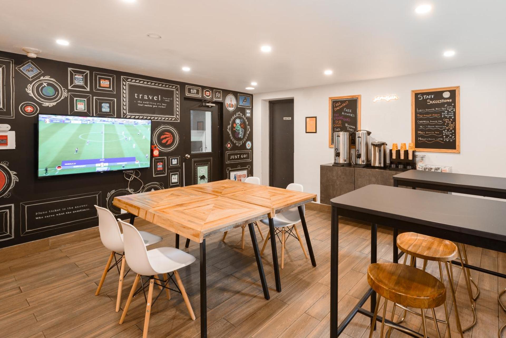 Communal lounge/ TV room