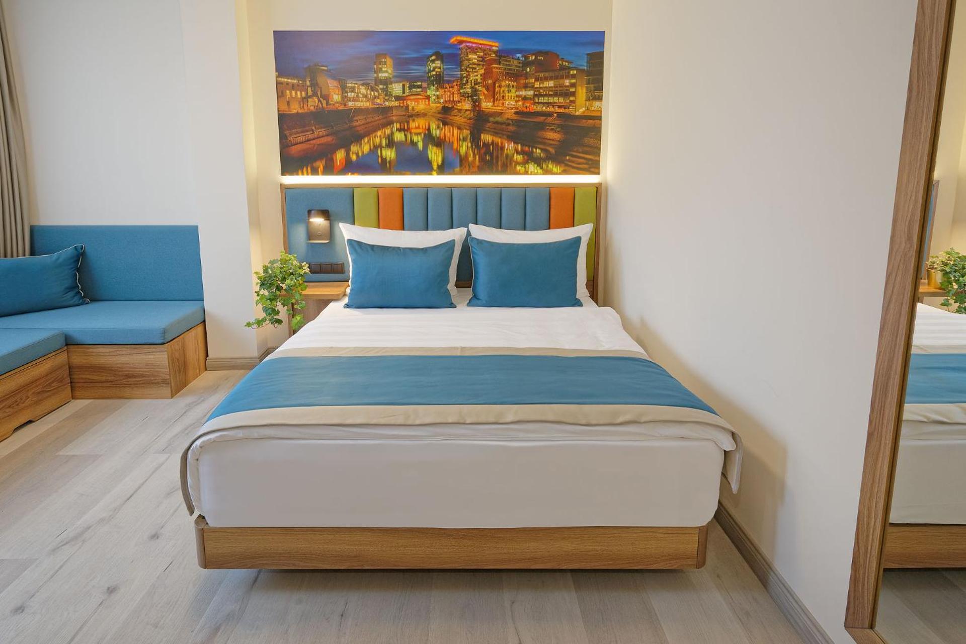 Photo of the whole room