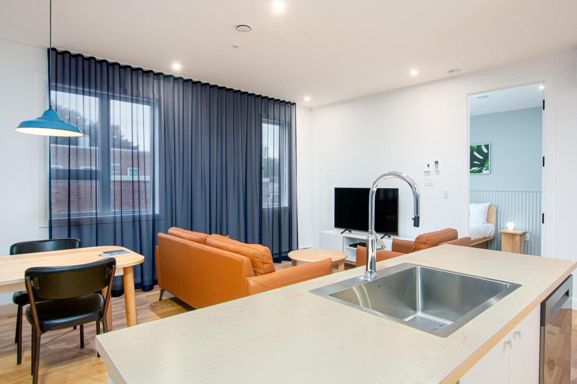 Communal lounge/ TV room