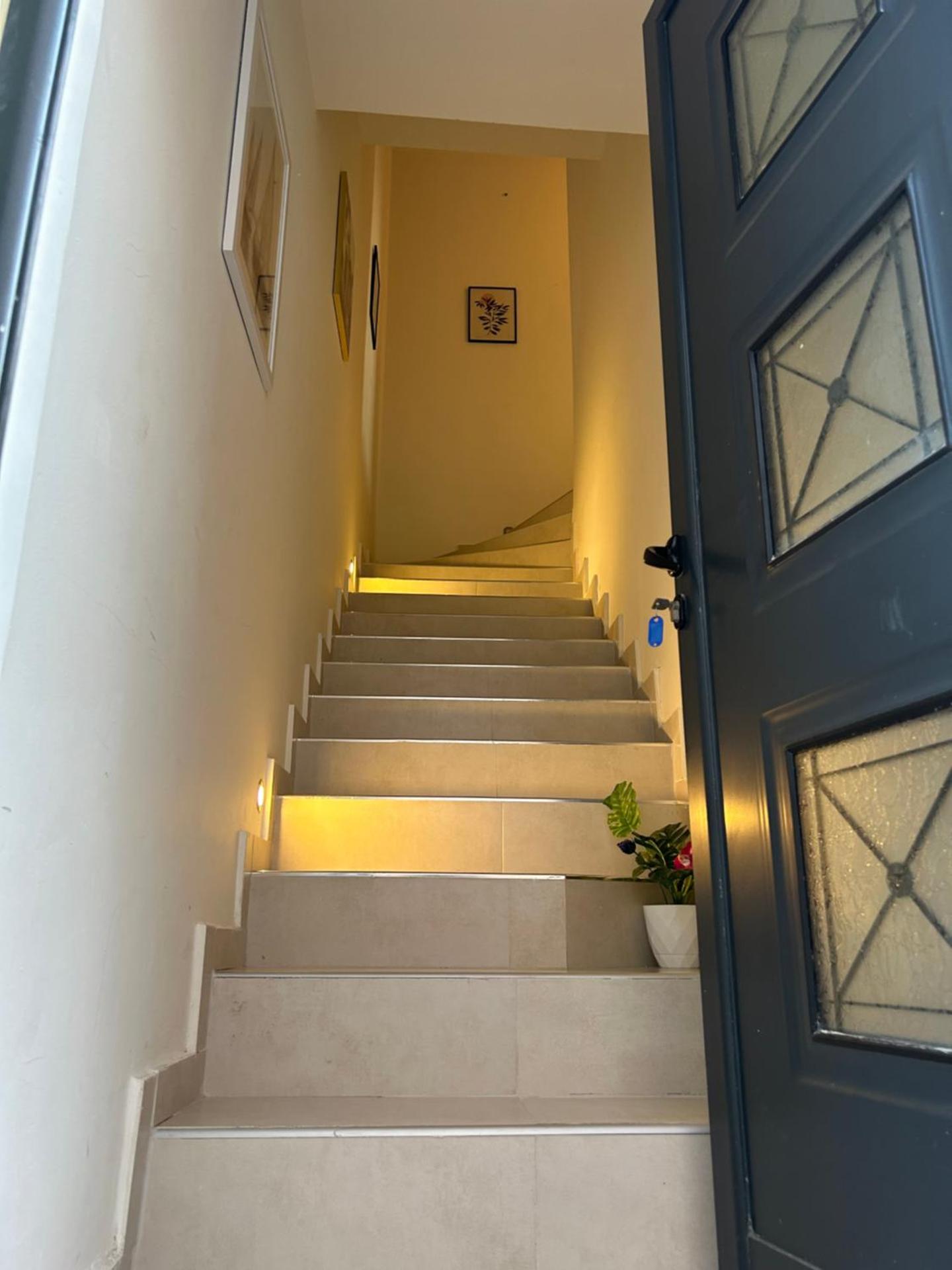 Άνετο Πολυτελές Διαμέρισμα