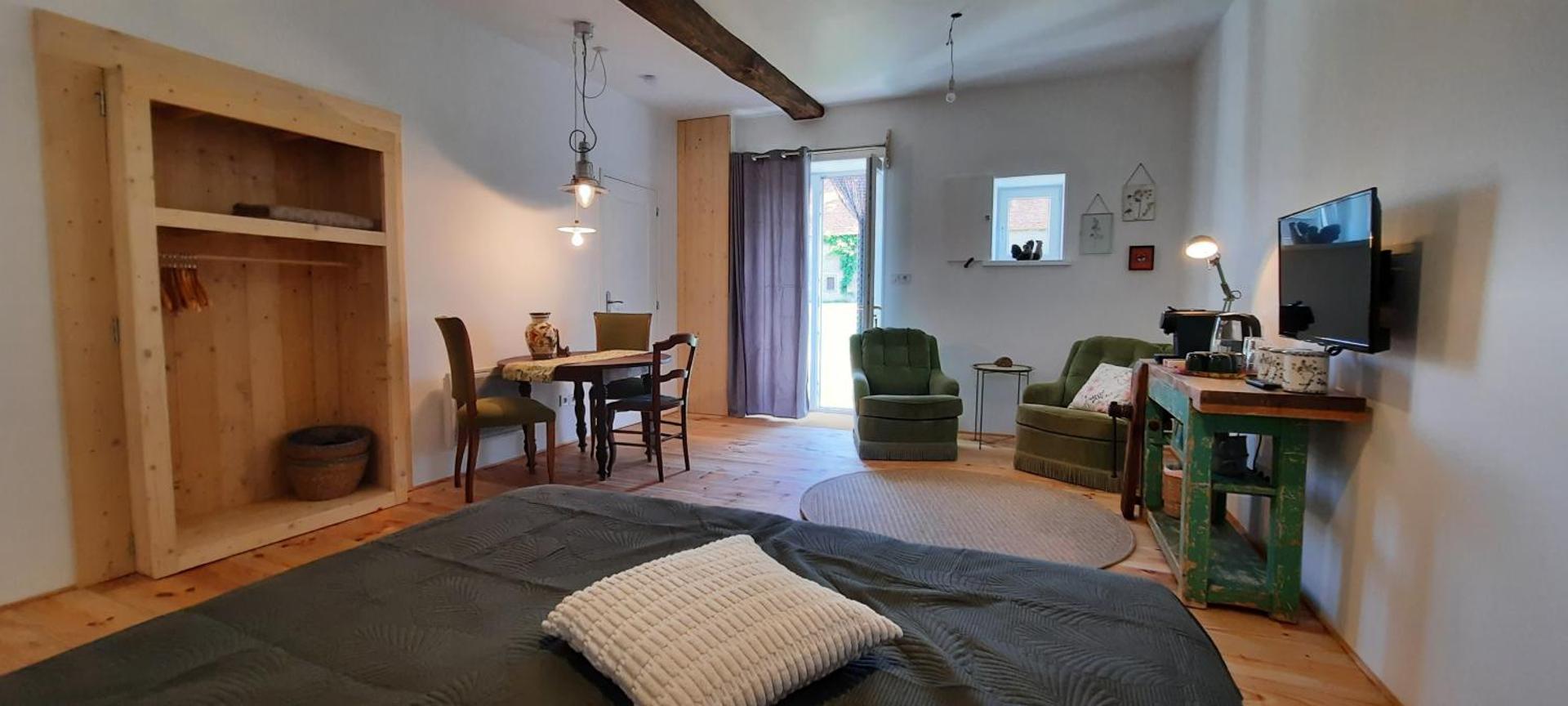 Photo of the whole room