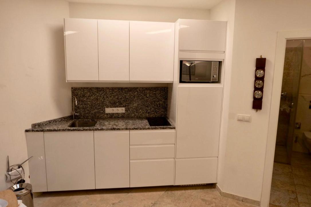 Modern Studios near City Center