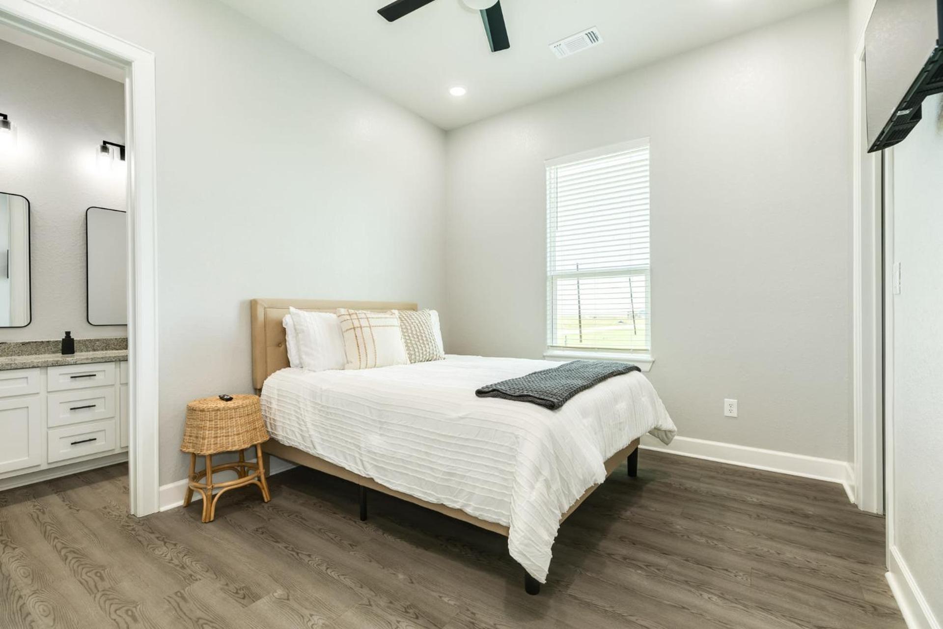 Sea Thrift - Ocean View - Pet & Family Friendly