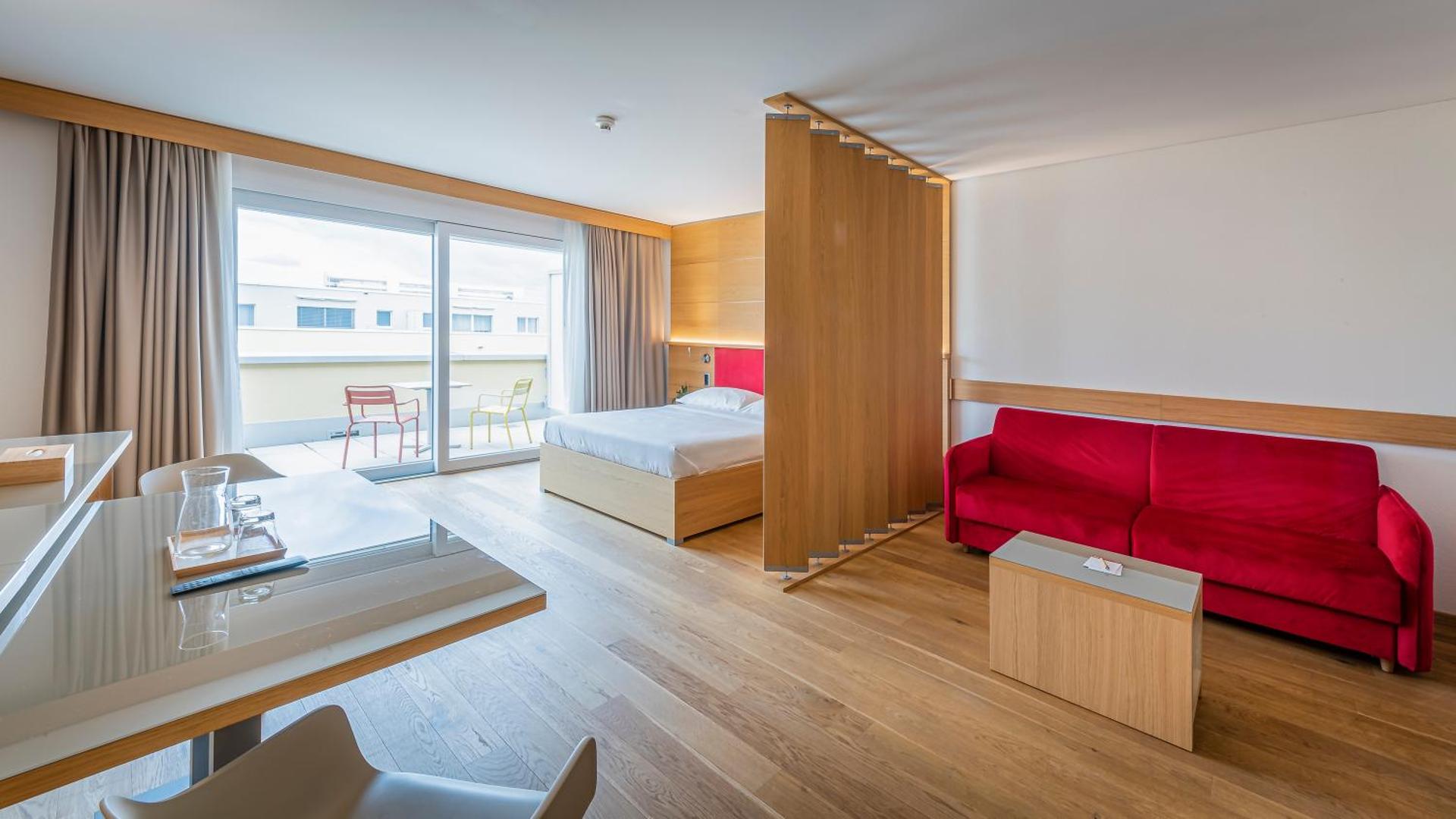 Photo of the whole room