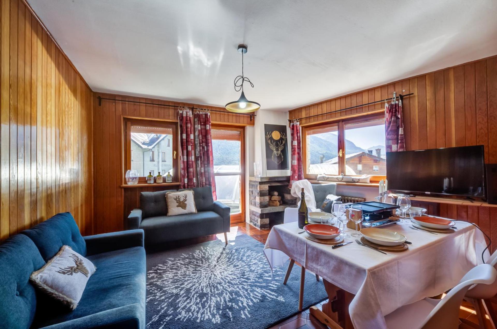 Snowflakes Retreat - Roomy Apartment with a view & Relax Solarium CIR 0133