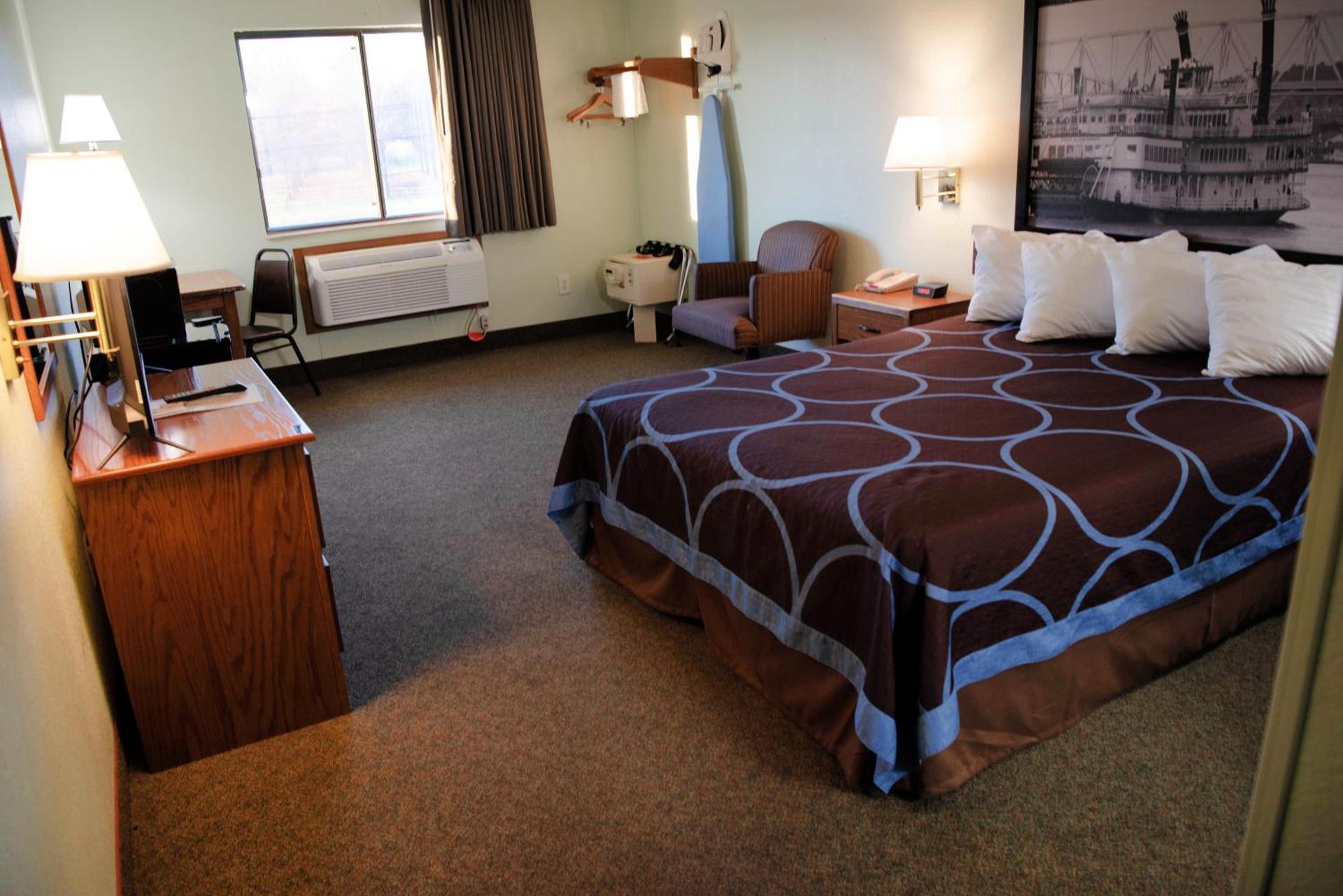 Super 8 by Wyndham Gallipolis Pt Pleasant Area