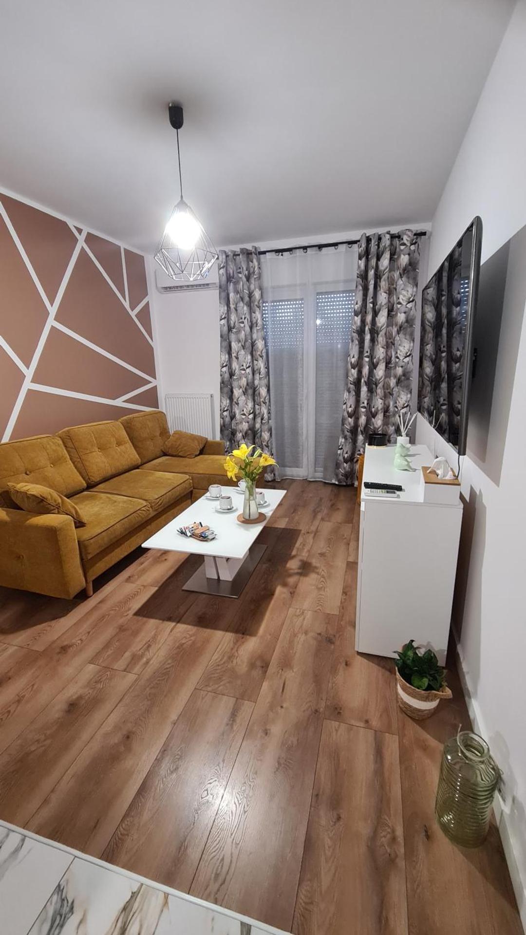 Top Apartament II