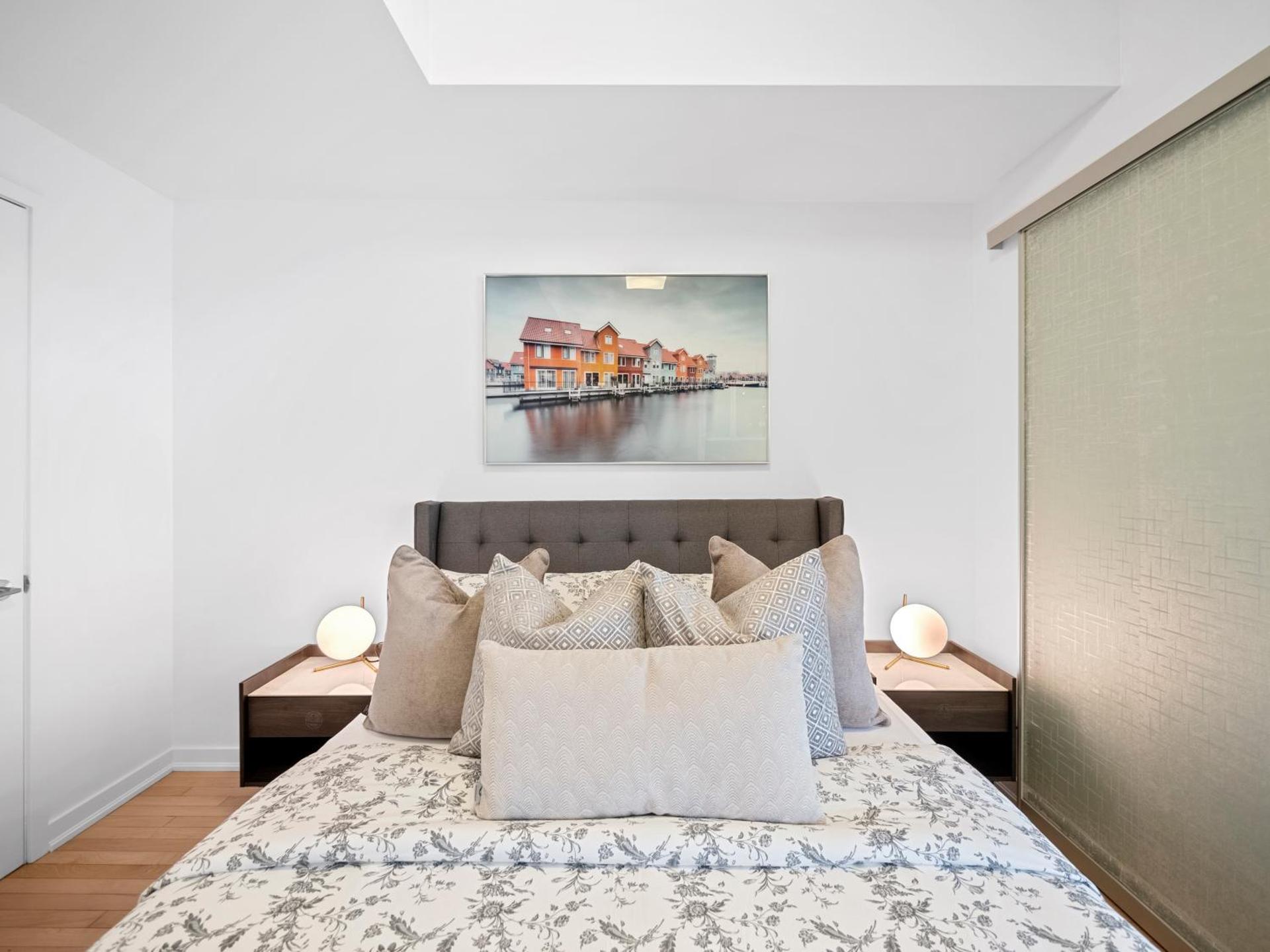 Delta Suites - In Downtown Toronto, Opposite Scotiabank Arena, CN Tower, Rogers Centre & MTCC