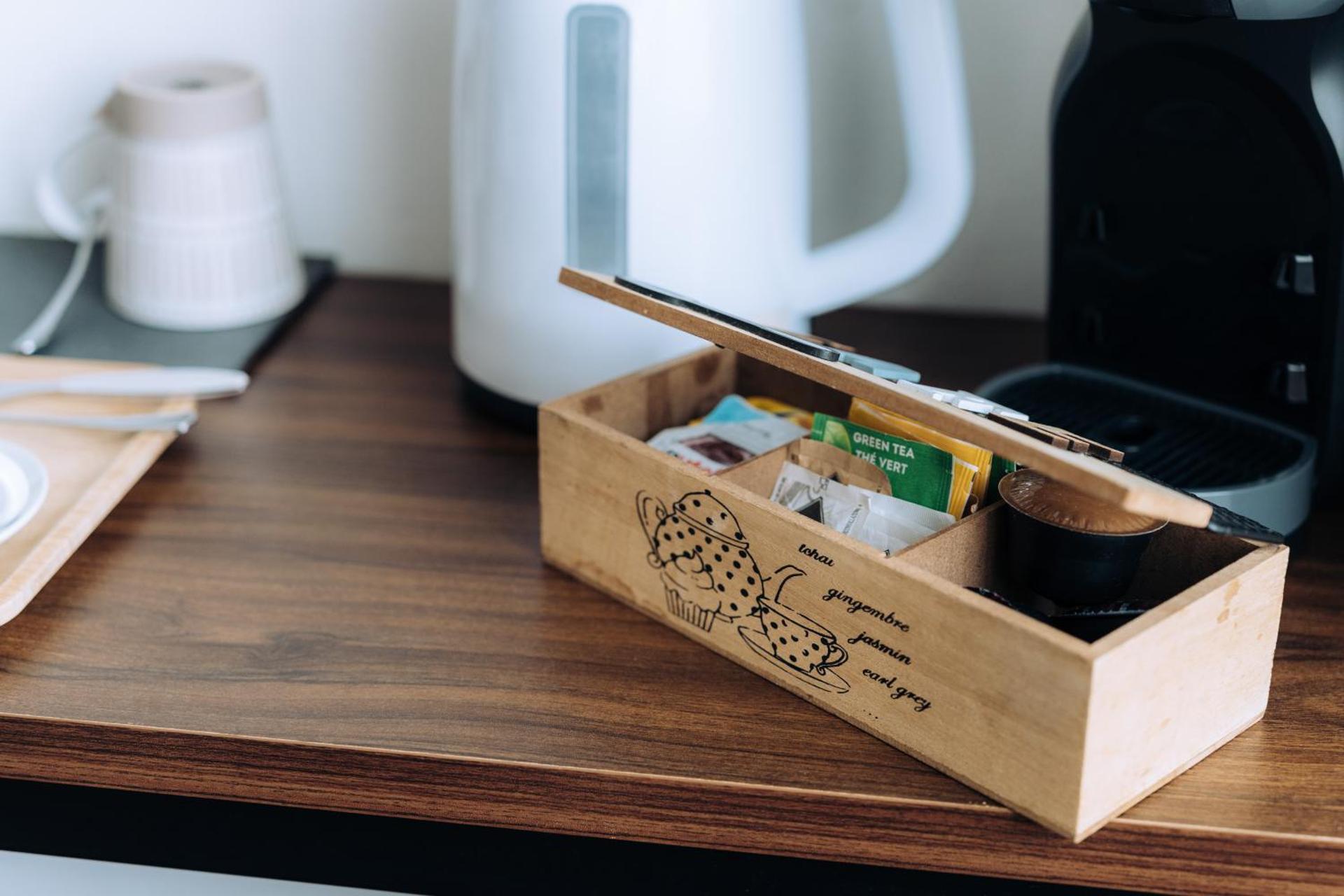 Coffee/tea facilities