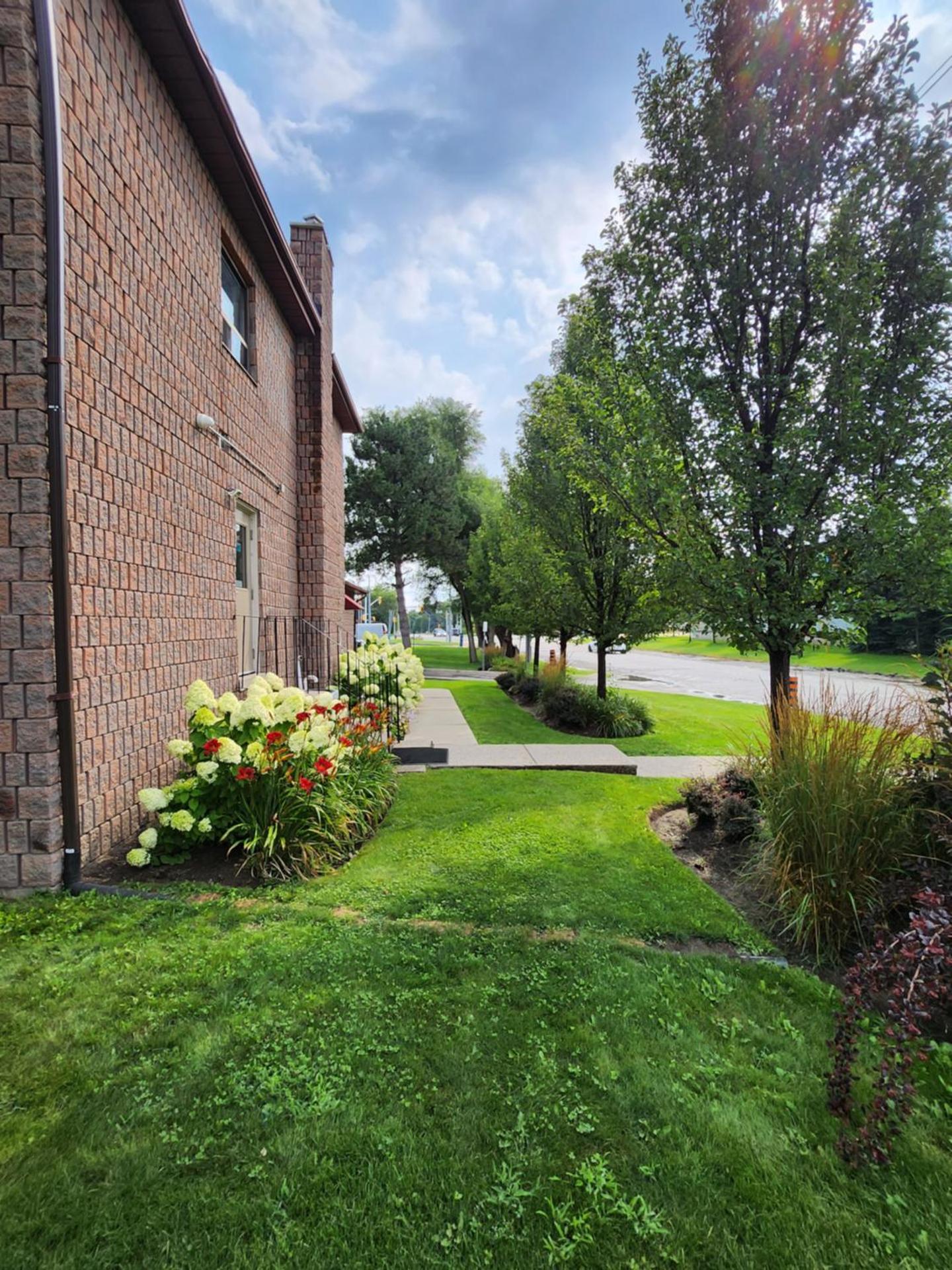 Canadas Best Value Inn-Richmond Hill