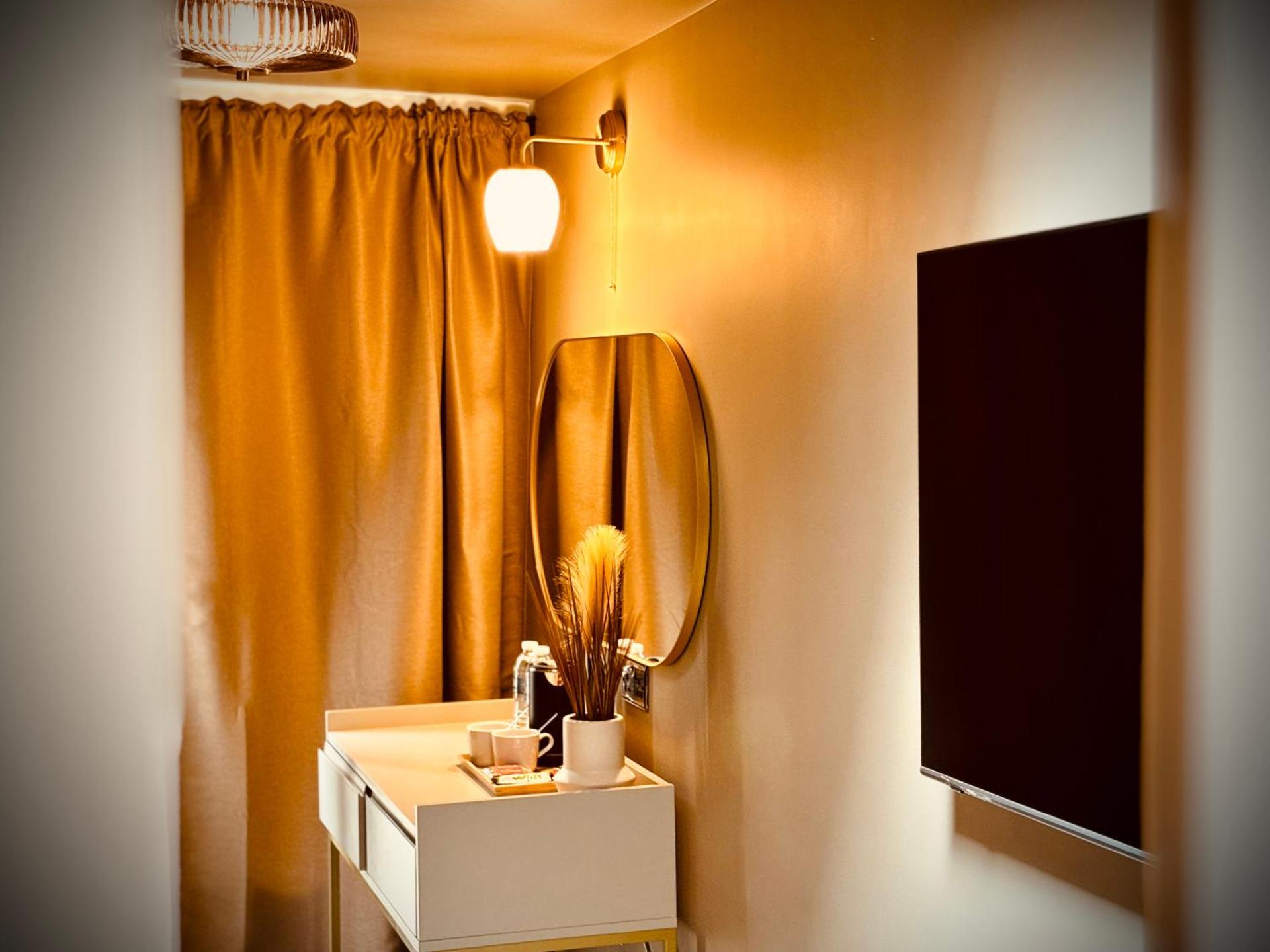 Deluxe Double Room with Shower