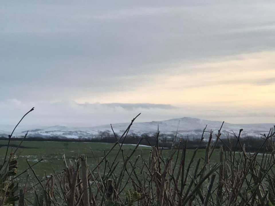 Rural Retreat - Private Hot Tub
