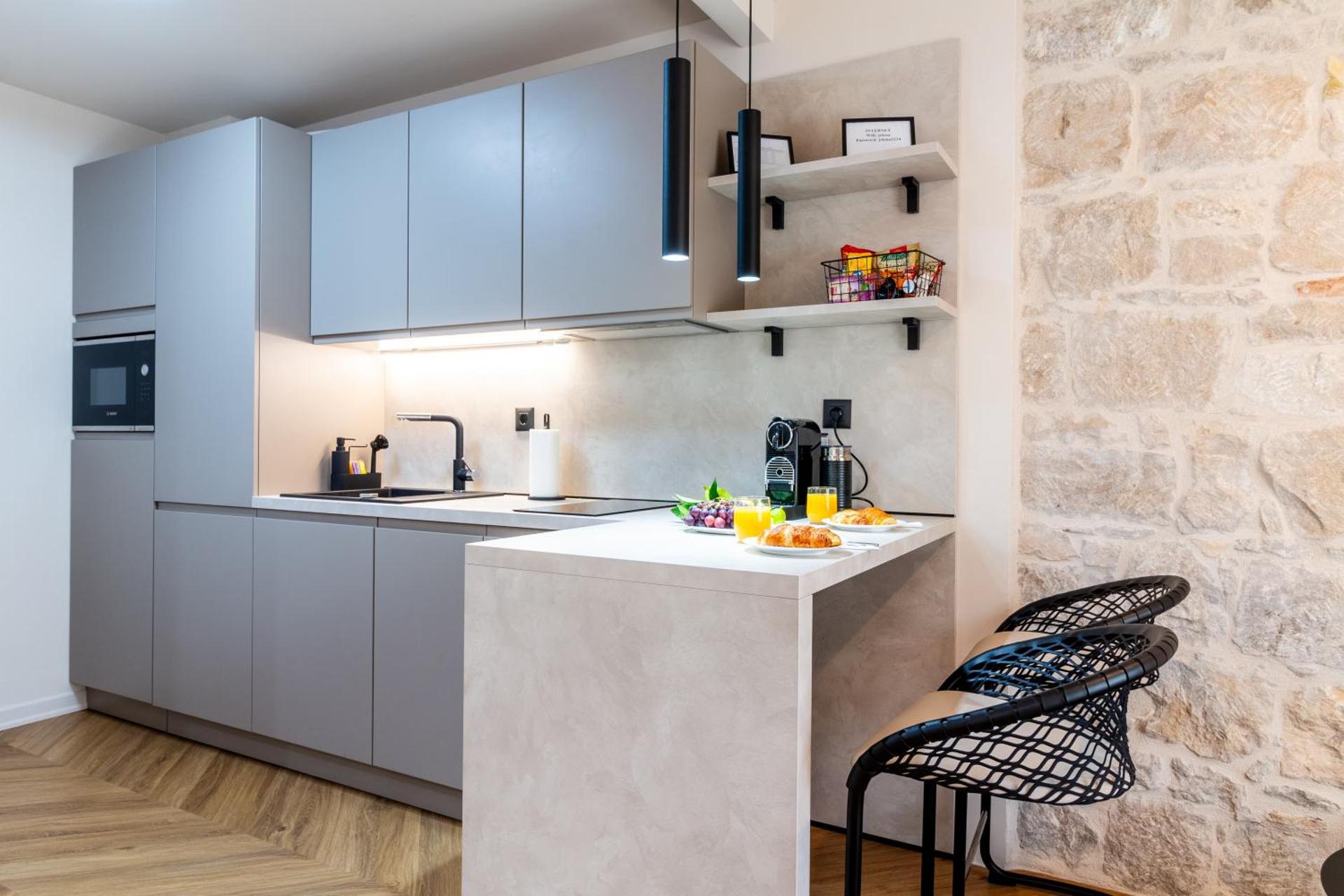 Apartment Centre In Stone House