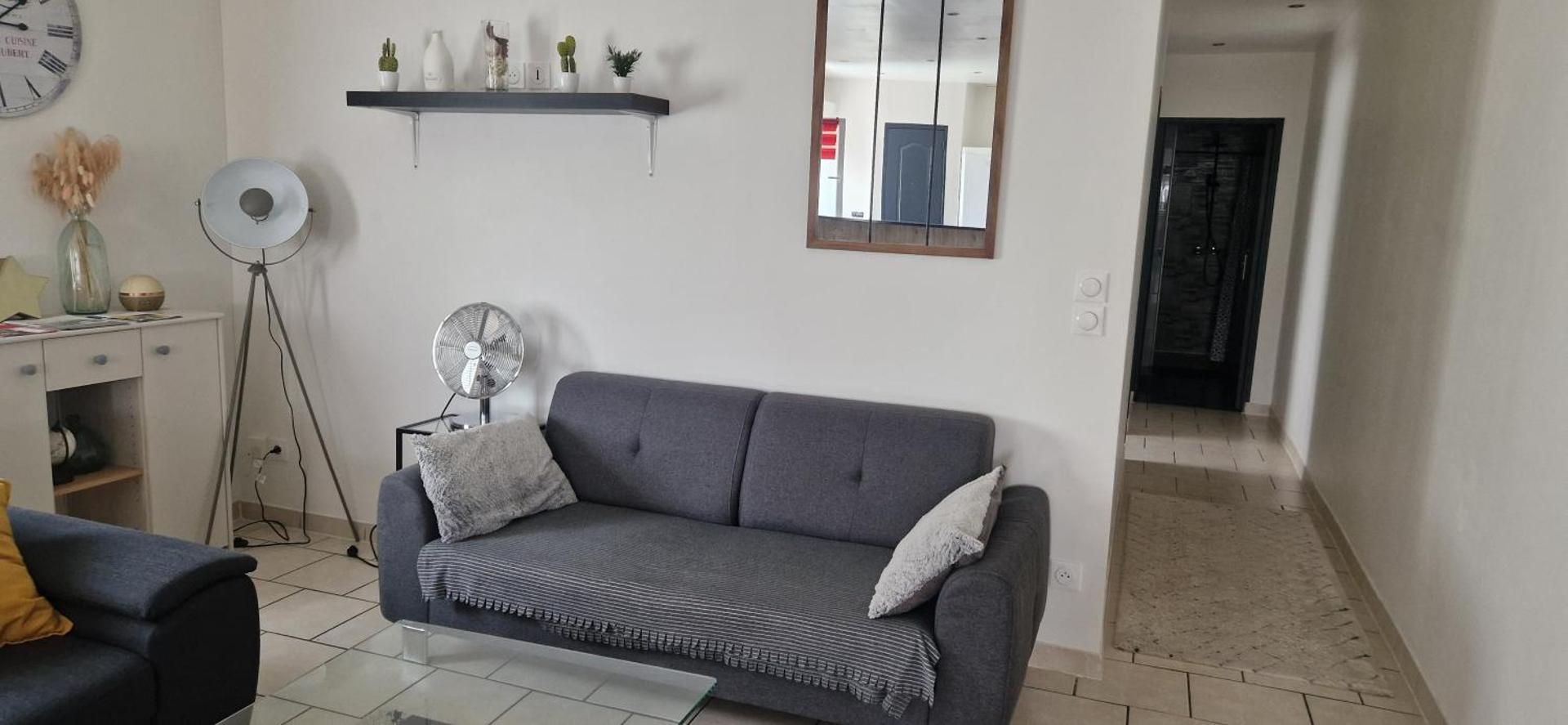 Appartement cosy spacieux parking gratuit en face