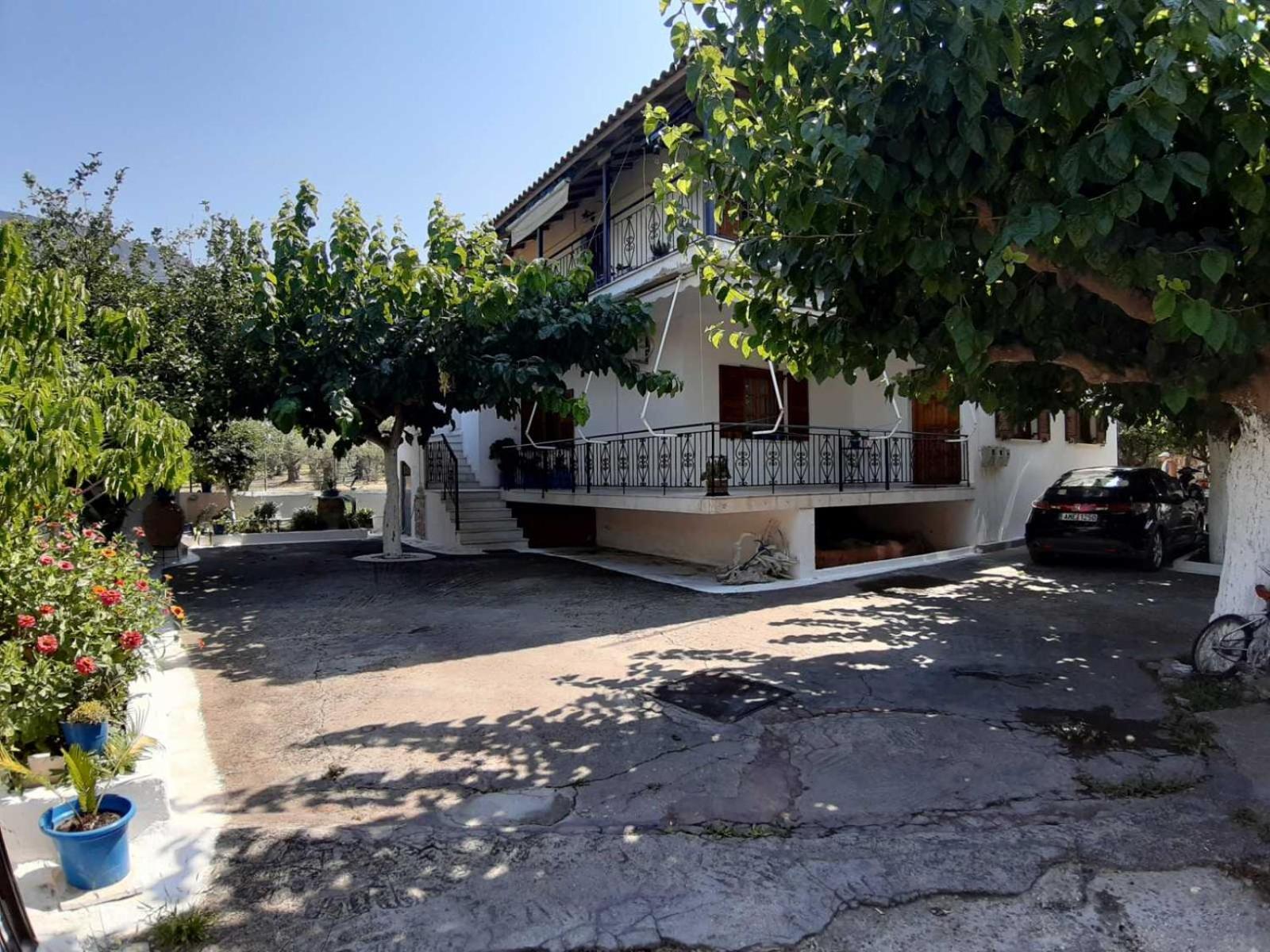 Glyfada's Family Apartment