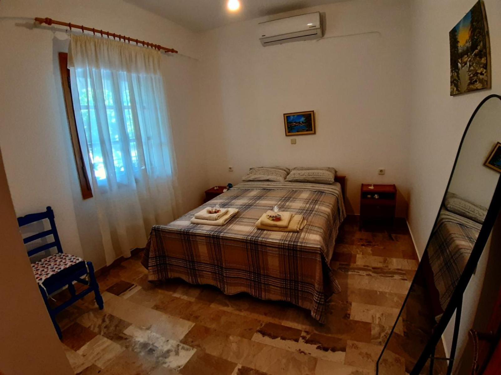 Glyfada's Family Apartment