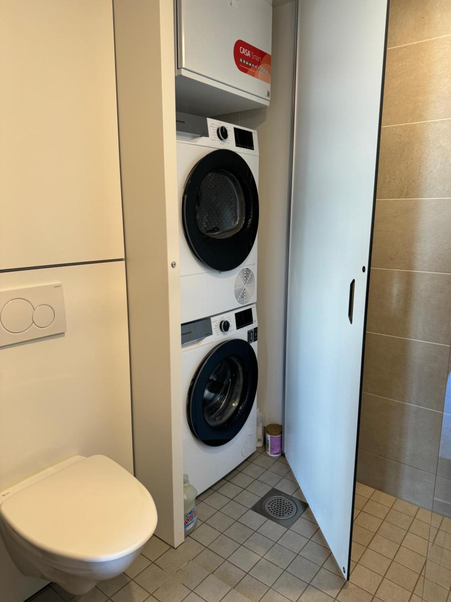 Easy Stay Rooms & Apartments near Airport