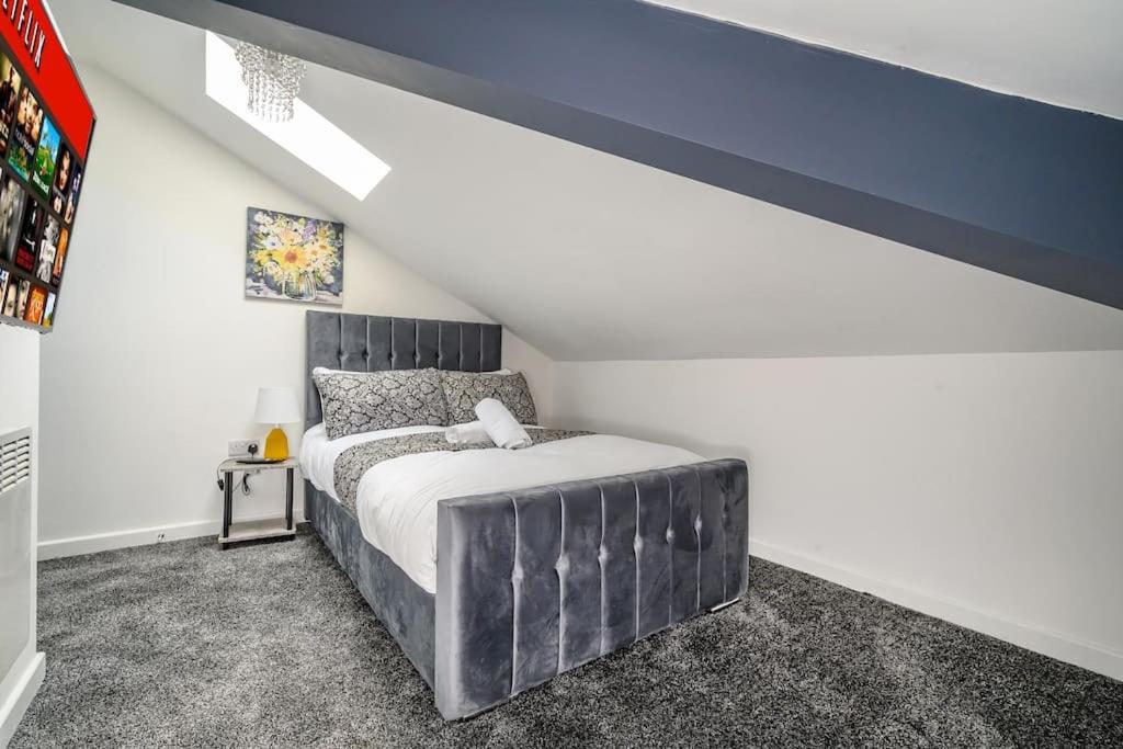 -3F421- For your Relaxed, Cosy stay, Free Parking