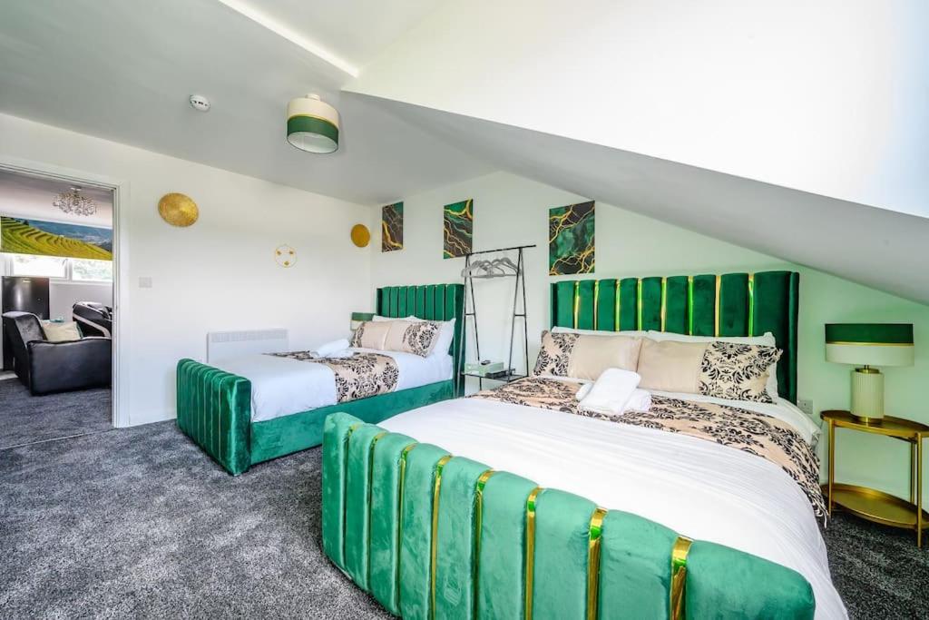 -3F421- For your Relaxed, Cosy stay, Free Parking