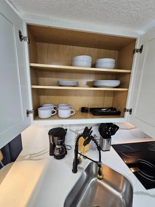 The Hideaway DT Orlando Tiny Home w Free Parking