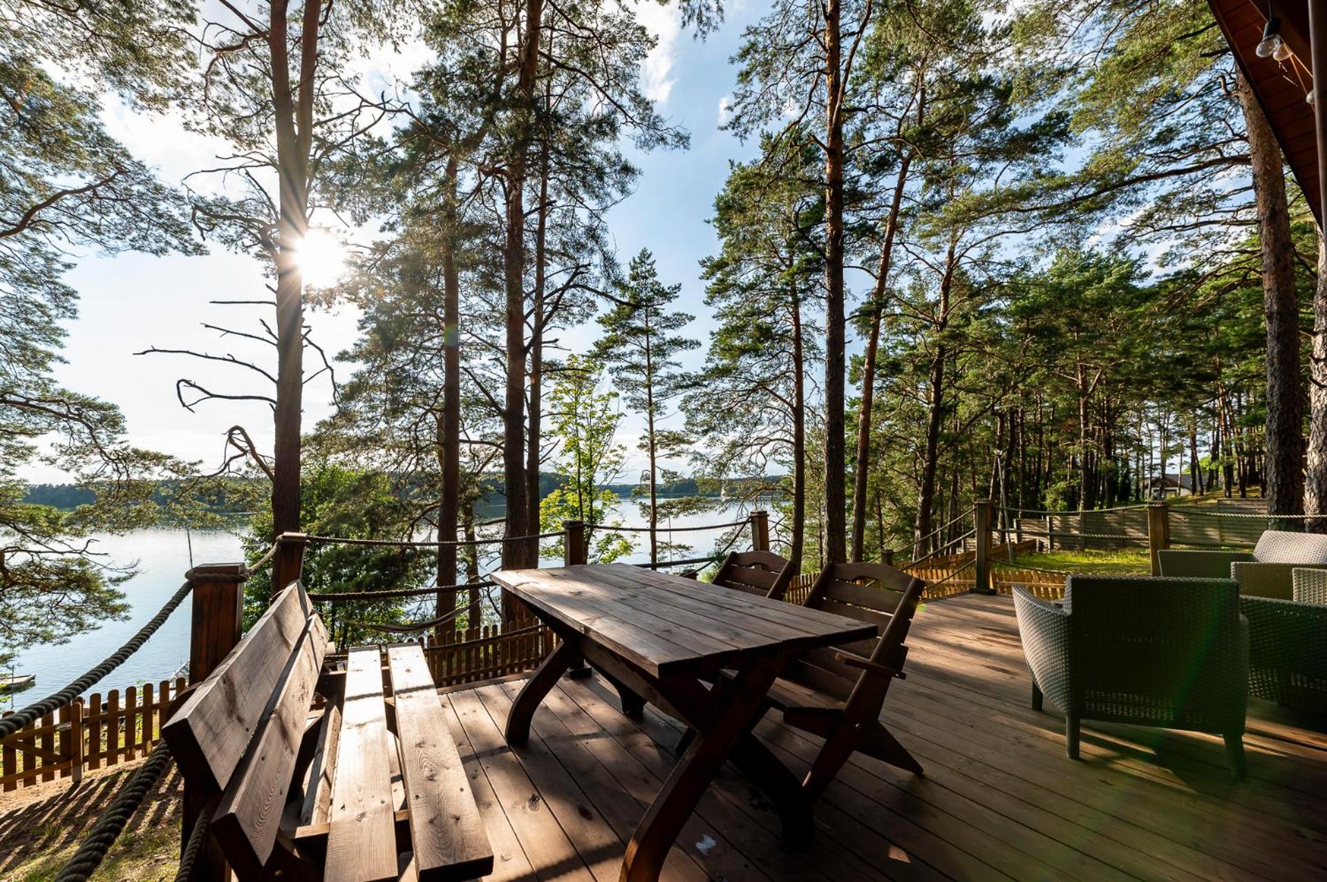 Zakątek Wdzydze nad samym jeziorem - pierwsza linia