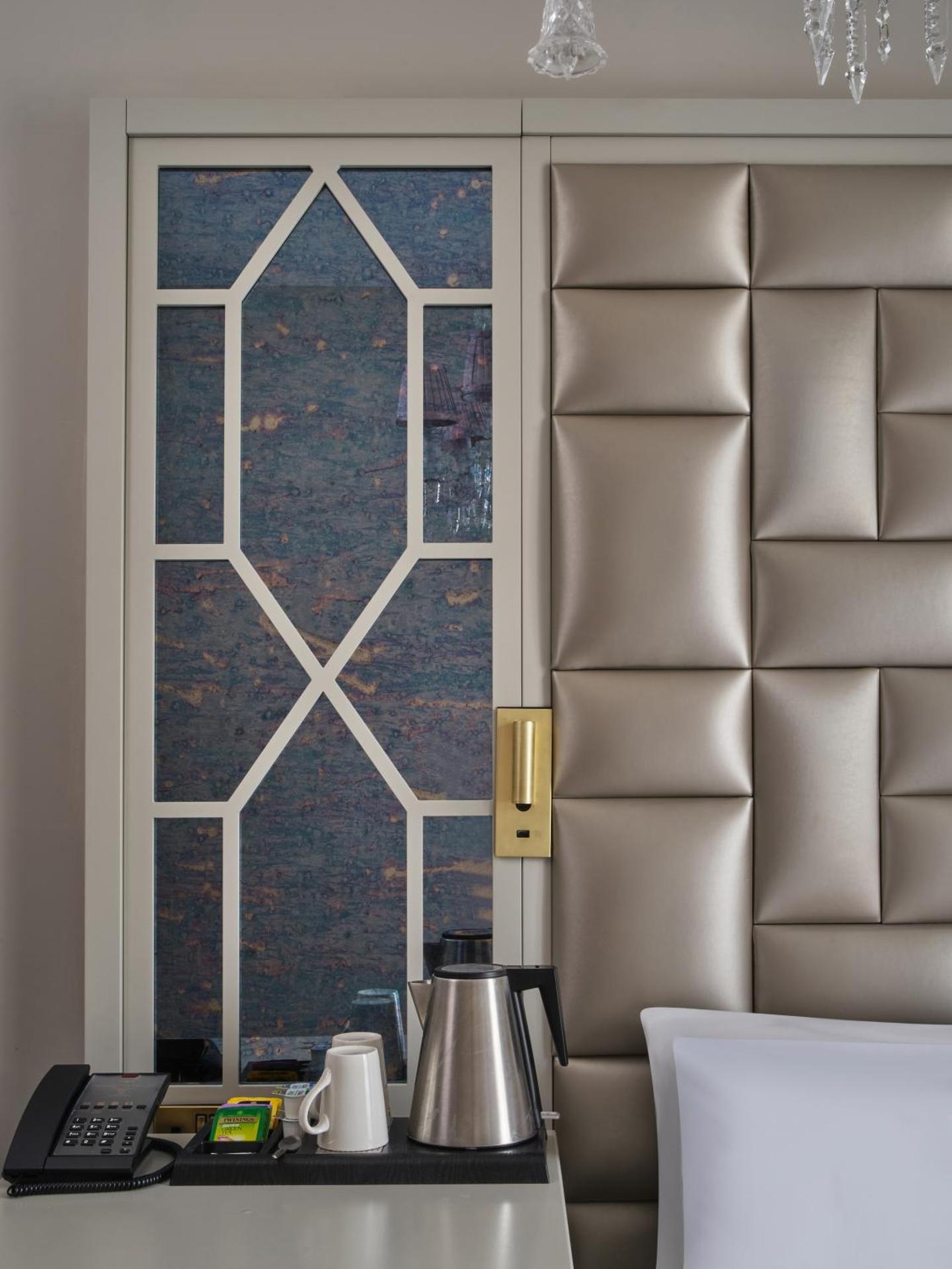 Coffee/tea facilities